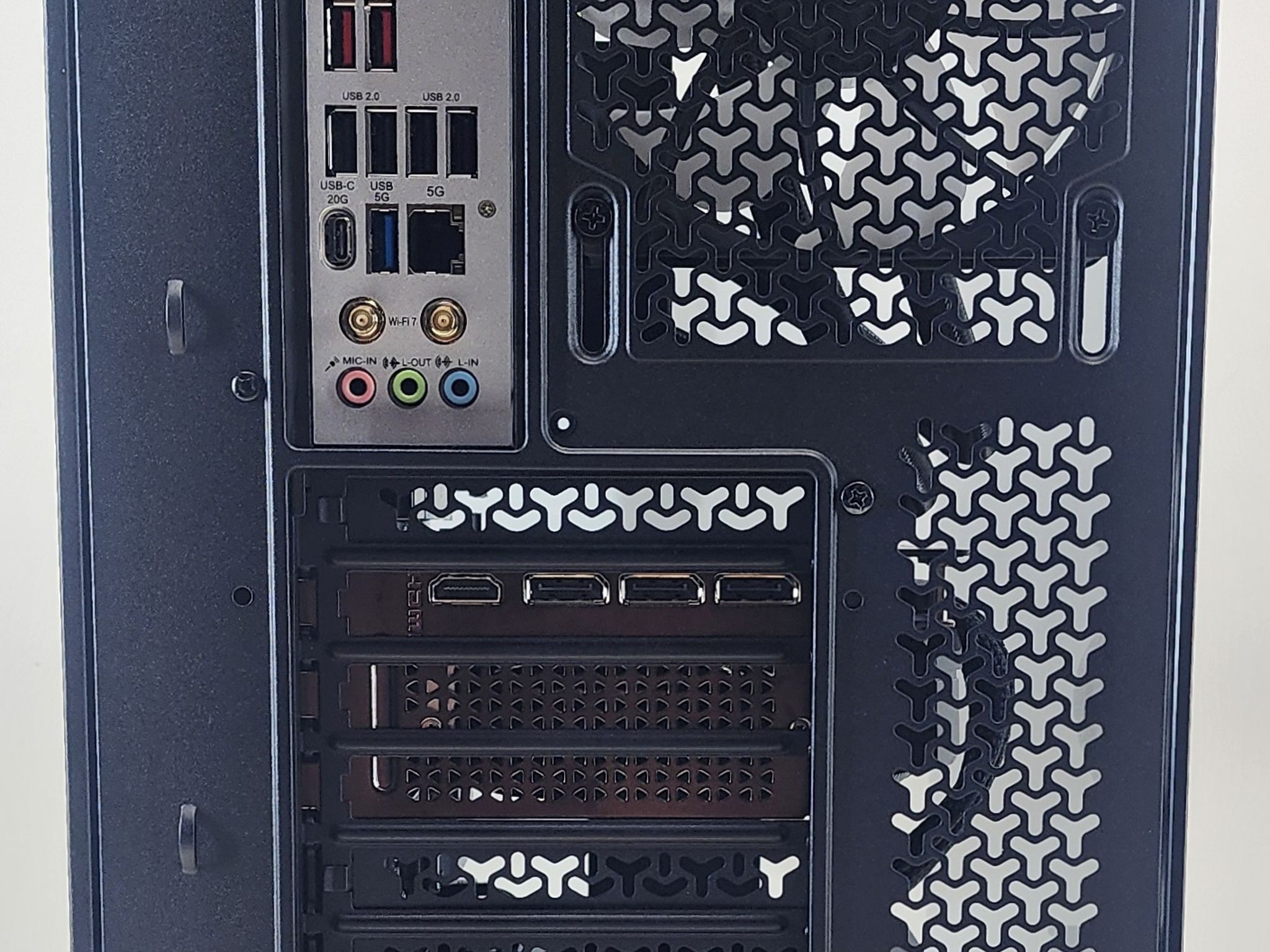 Gaming PC Ryzen 7 9800X3D 32GB RAM 1TB SSD RTX 5080 16GB Windows 11 Computer