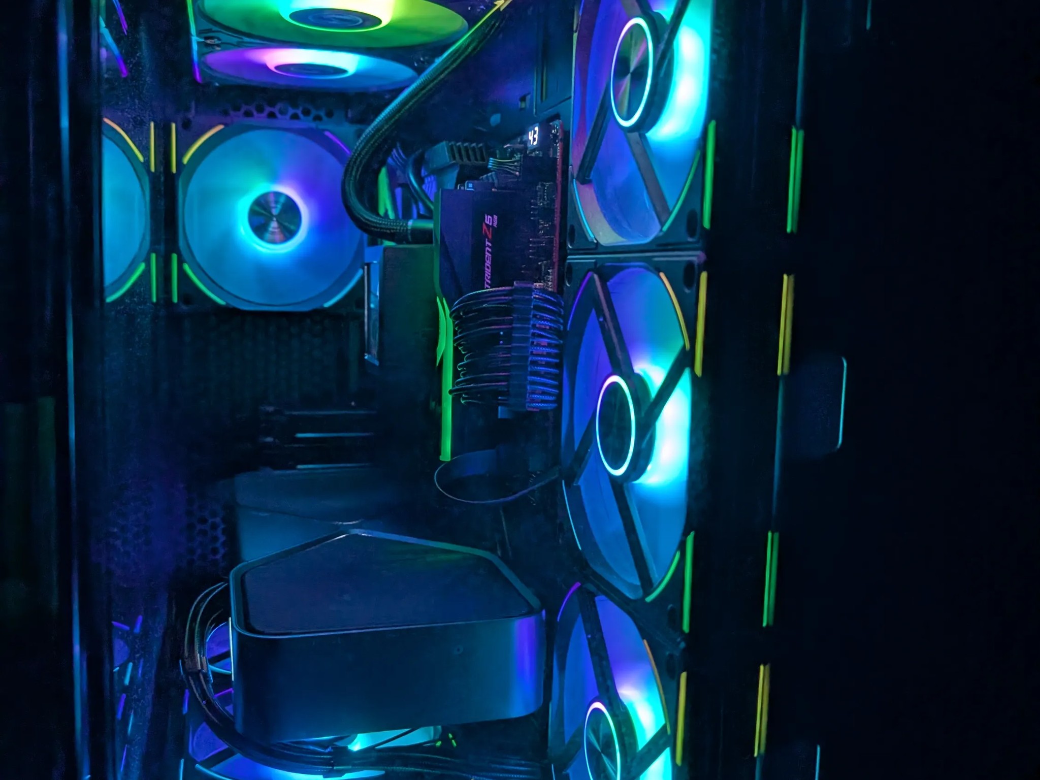 i9-14900K, 64GB DDR5-6400, 1TB M.2 NVMe, 1500W Platinum PSU, WiFi – Liquid Cooled Gaming PC
