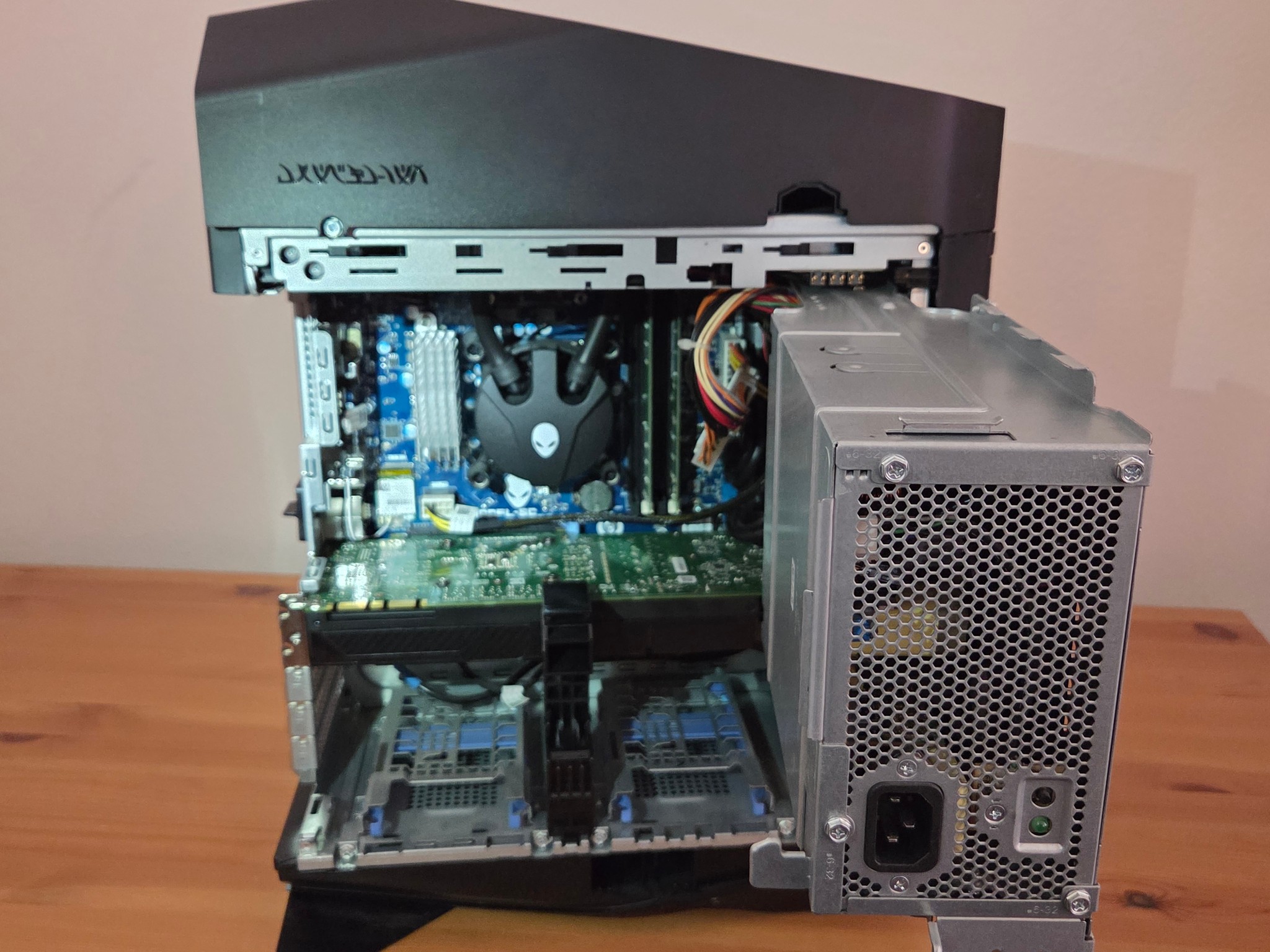 Budget Gaming Done Right! ❄️Liquid Cooled i7 8700❄️| GTX 1070 8GB | 16GB Ram | Windows 11