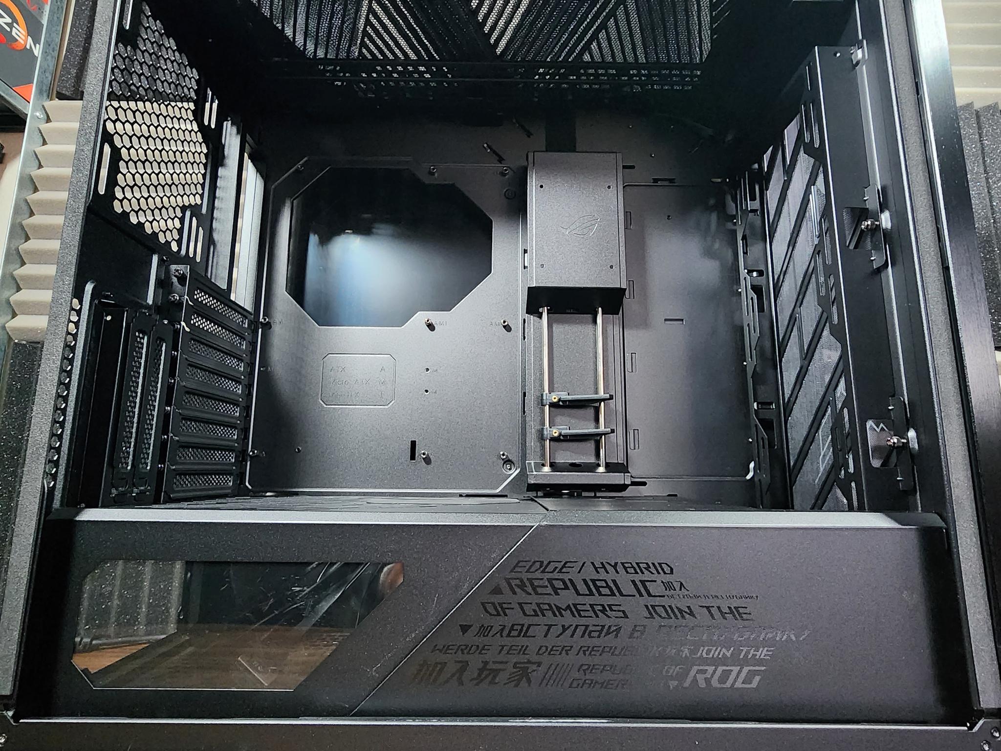 ASUS ROG Strix Helios Computer Case ATX