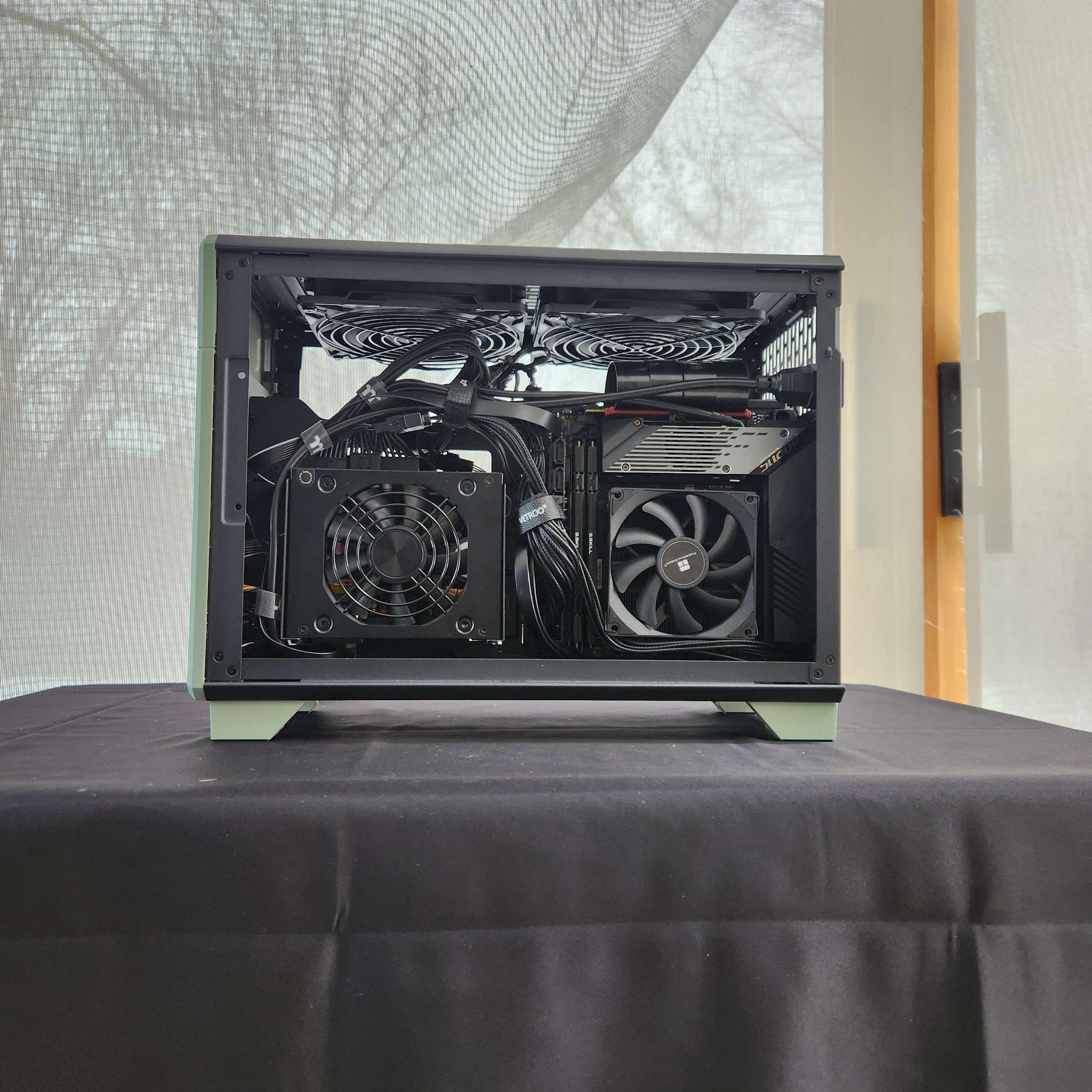 🍀RTX 5070 | Ryzen 7 7700 | 32GB DDR5 | 2TB NVMe | WiFi | SFF | Windows 11