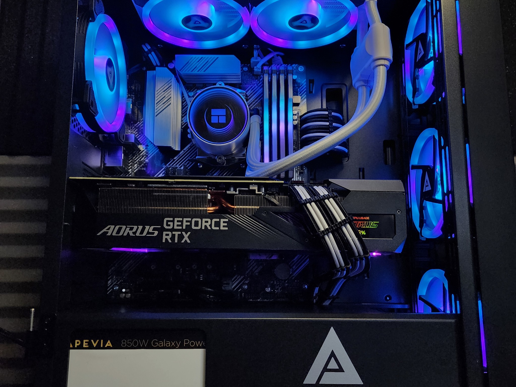 🖤💙💛 Aorus RTX 3080 Master // AMD Ryzen 7 5700G // Corsair Vengeance 32GB 3200MHz // MSI 1TB NVMe