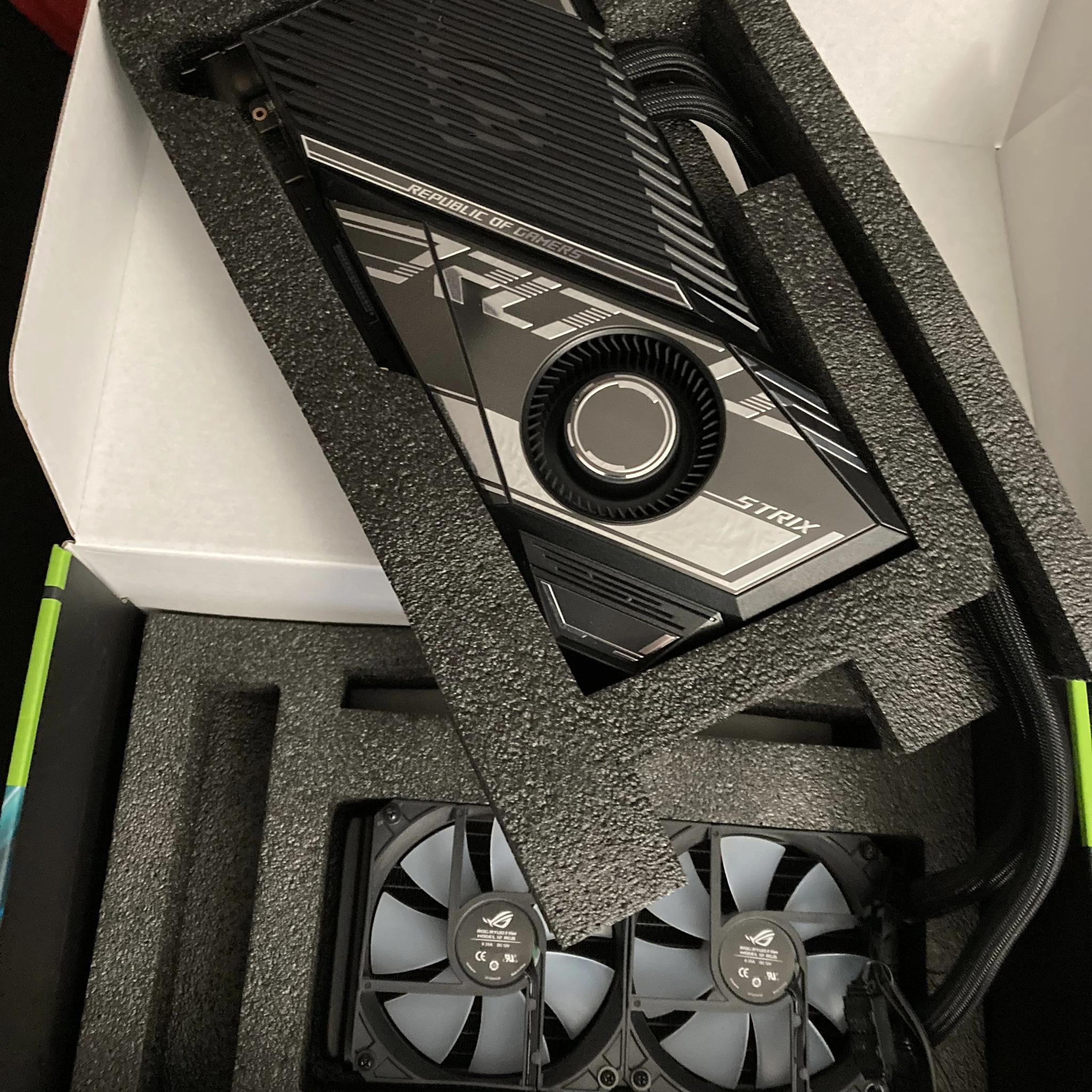 ROG Strix LC GeForce RTX 3090 Ti OC Edition