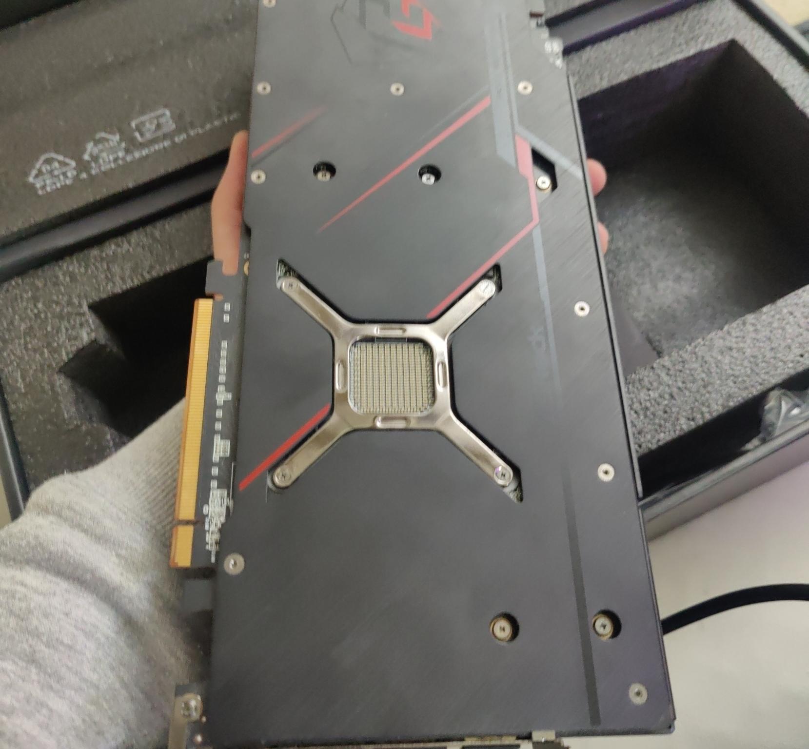 AMD Radeon RX 6800 XT - Image 2