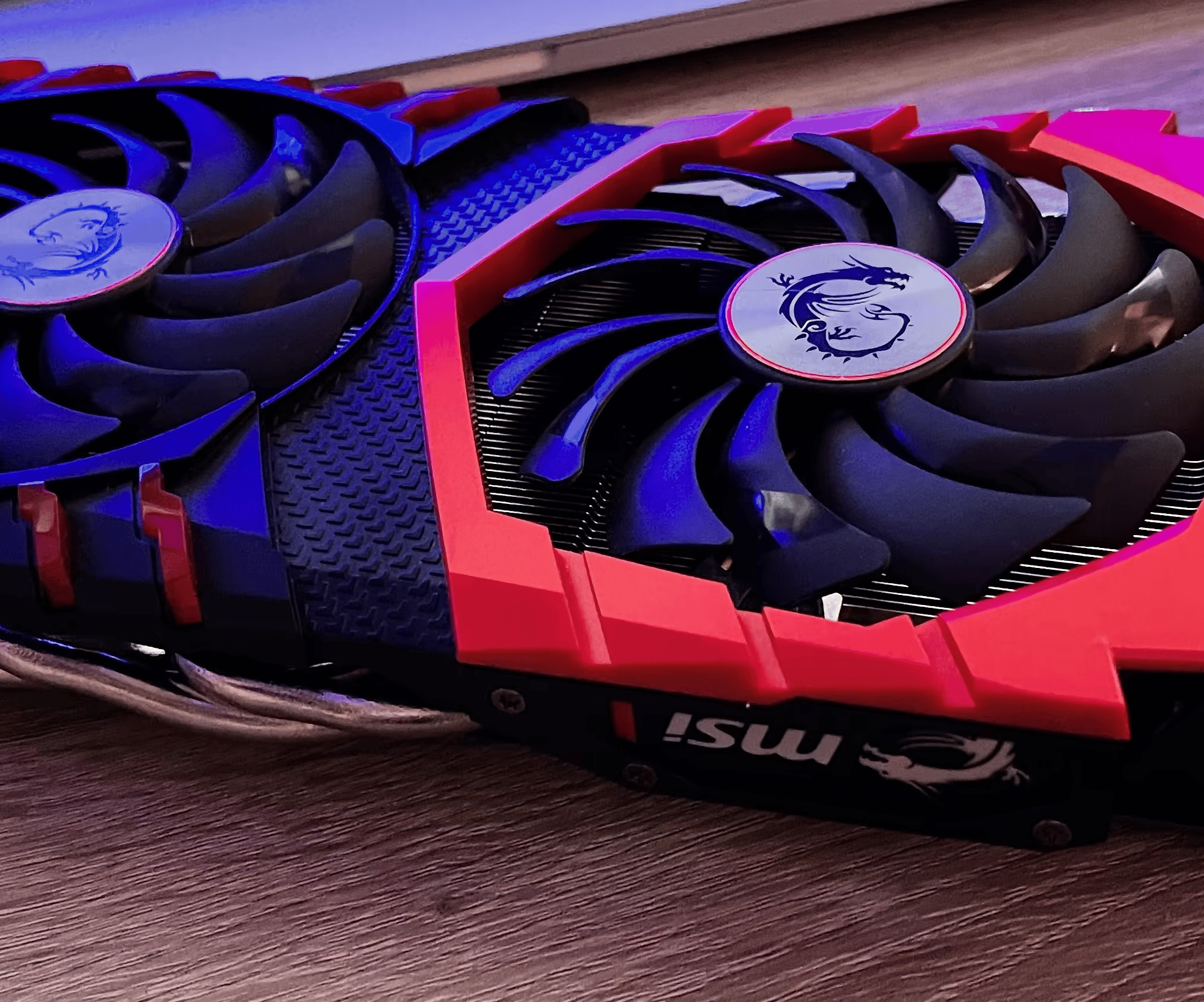 MSI RX 480 4 GB GPU (1 malfunctioning HDMI port)
