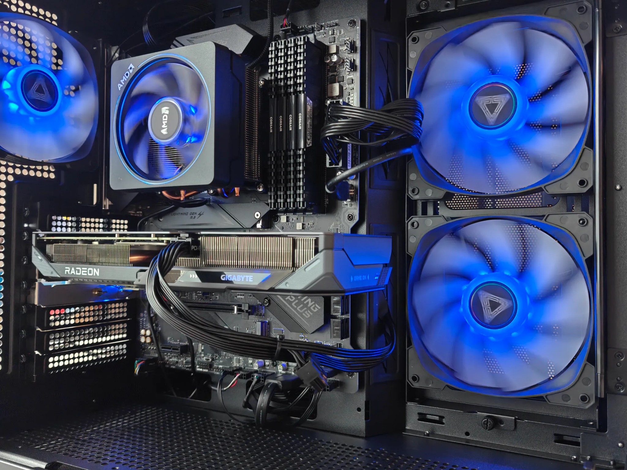 1440P - 1080P - AMD Radeon RX 9060 XT 16GB - AMD Ryzen 7 5800 XT - 32GB RAM - 1TB SSD - ARGB