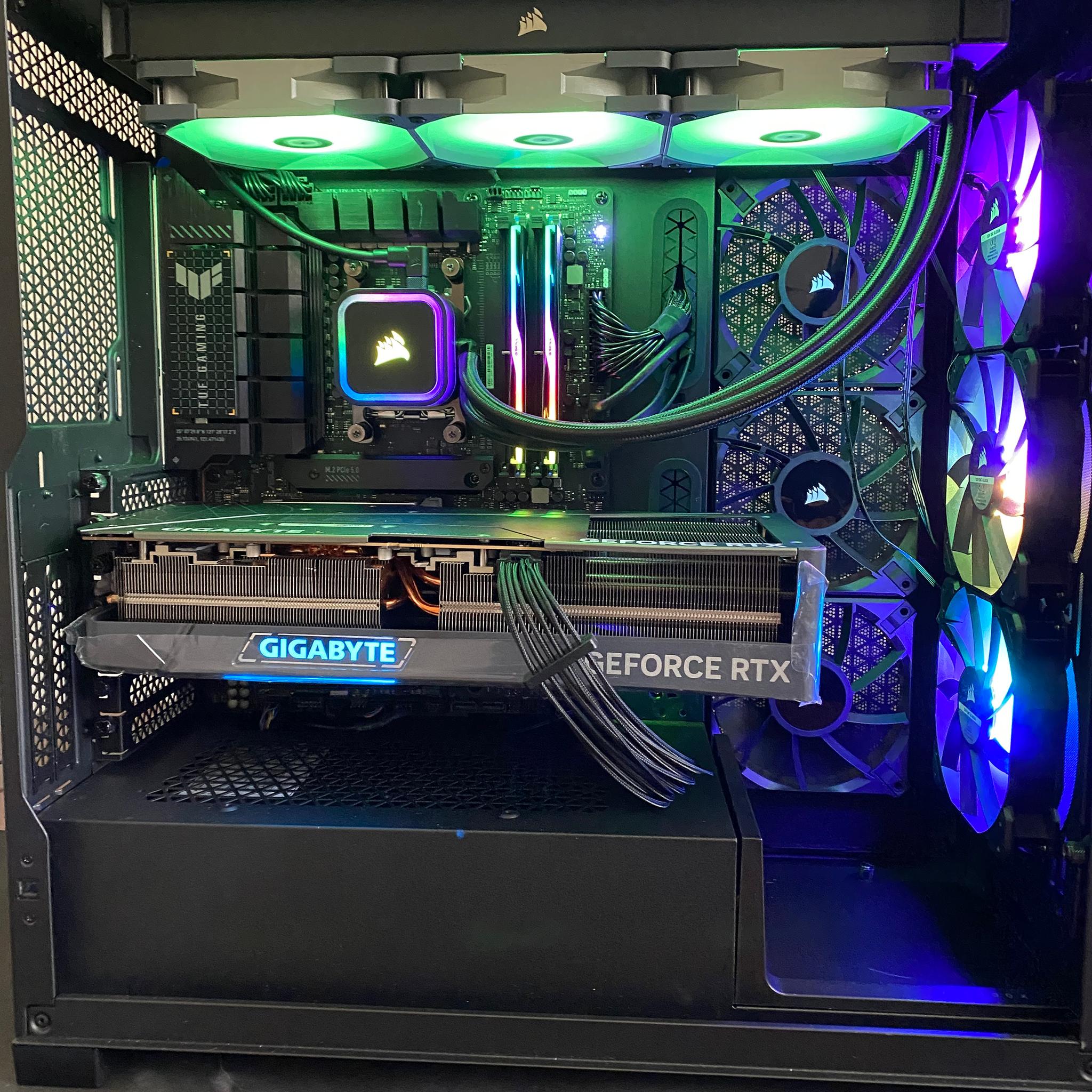 Black Opal III Ryzen 7 7700X RTX 4080 32GB DDR5 6000 CL 30 2TB NVME