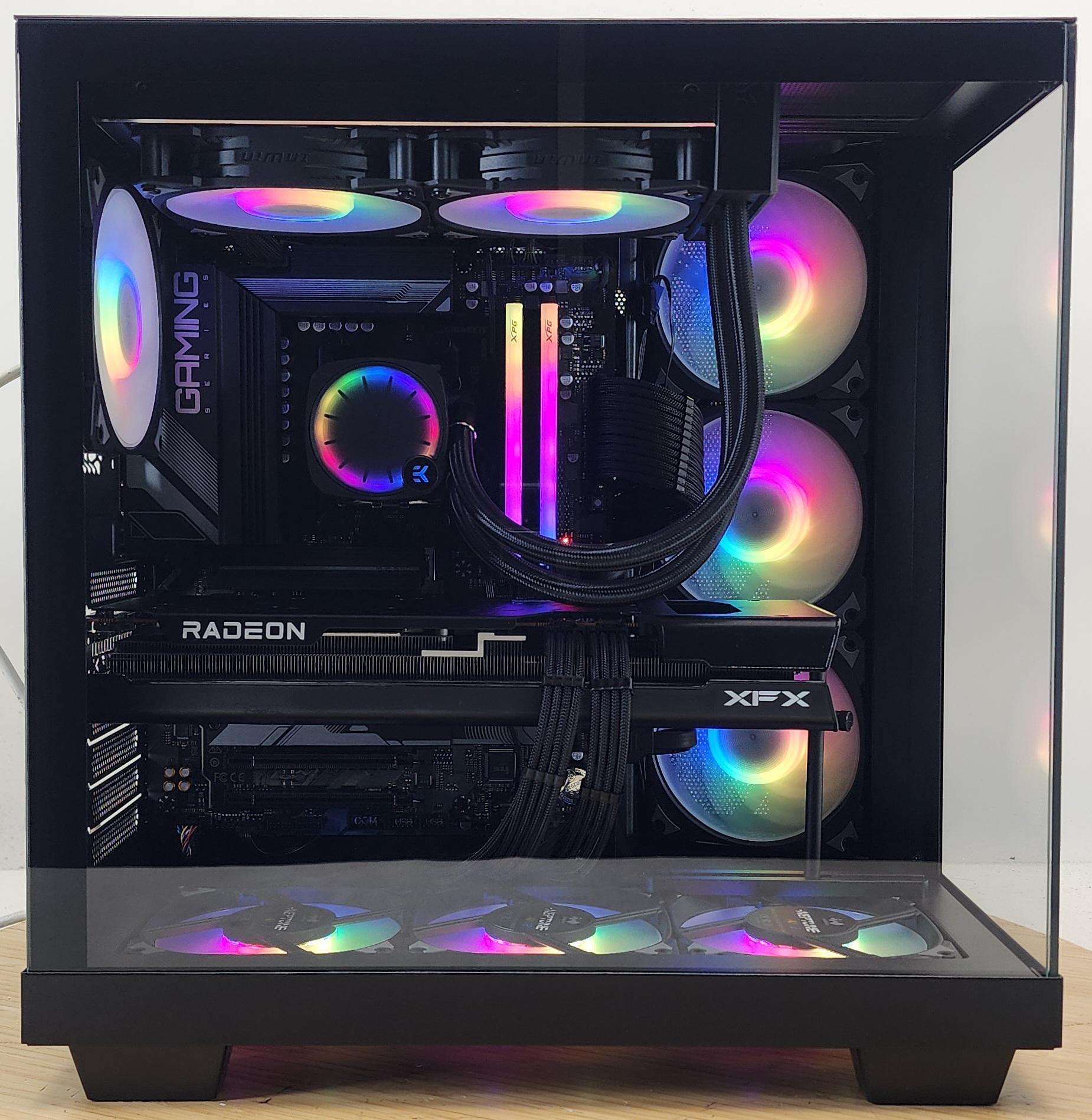 Gaming PC Ryzen 7 7700 32GB RAM 2TB SSD RX 7700 XT 12GB Windows 11 Computer