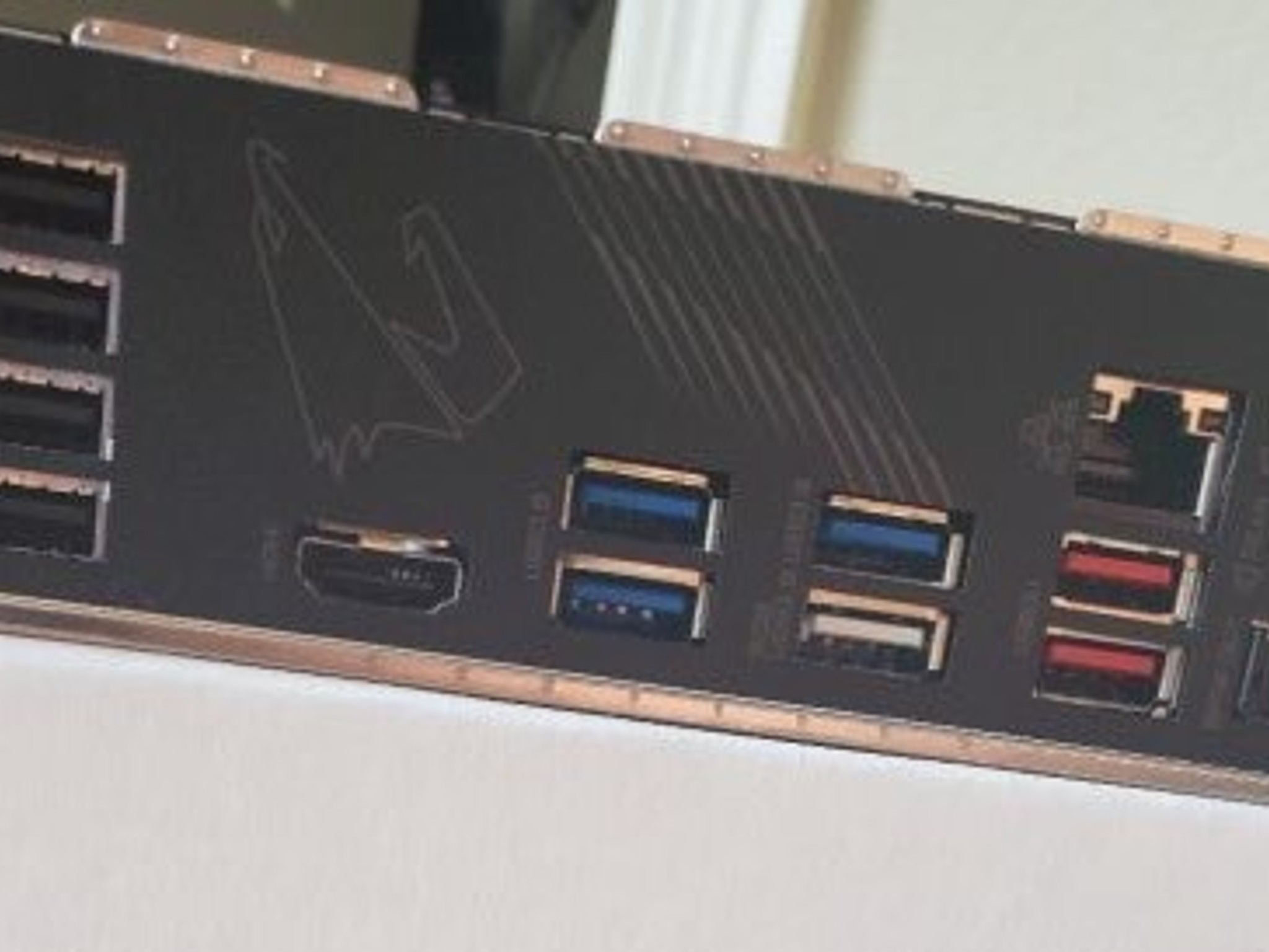 GIGABYTE X570 AORUS Elite (AMD Ryzen 3000/X570/ATX/PCIe4.0/DDR4/USB3.1)