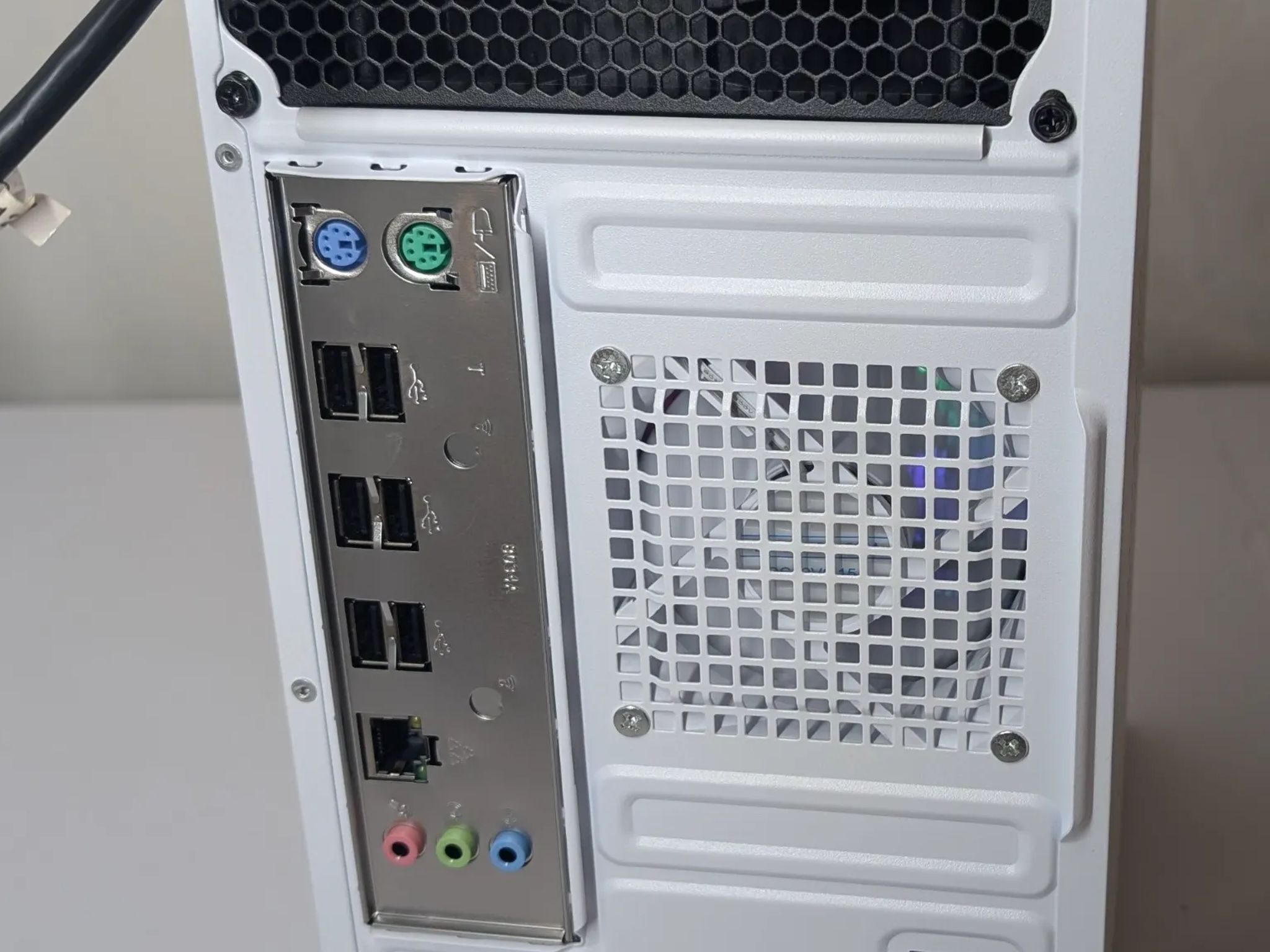 🔥 Compact High-Performance Gaming PC – RX 570 8GB | 32GB DDR4 | Xeon 2680 v4 🔥