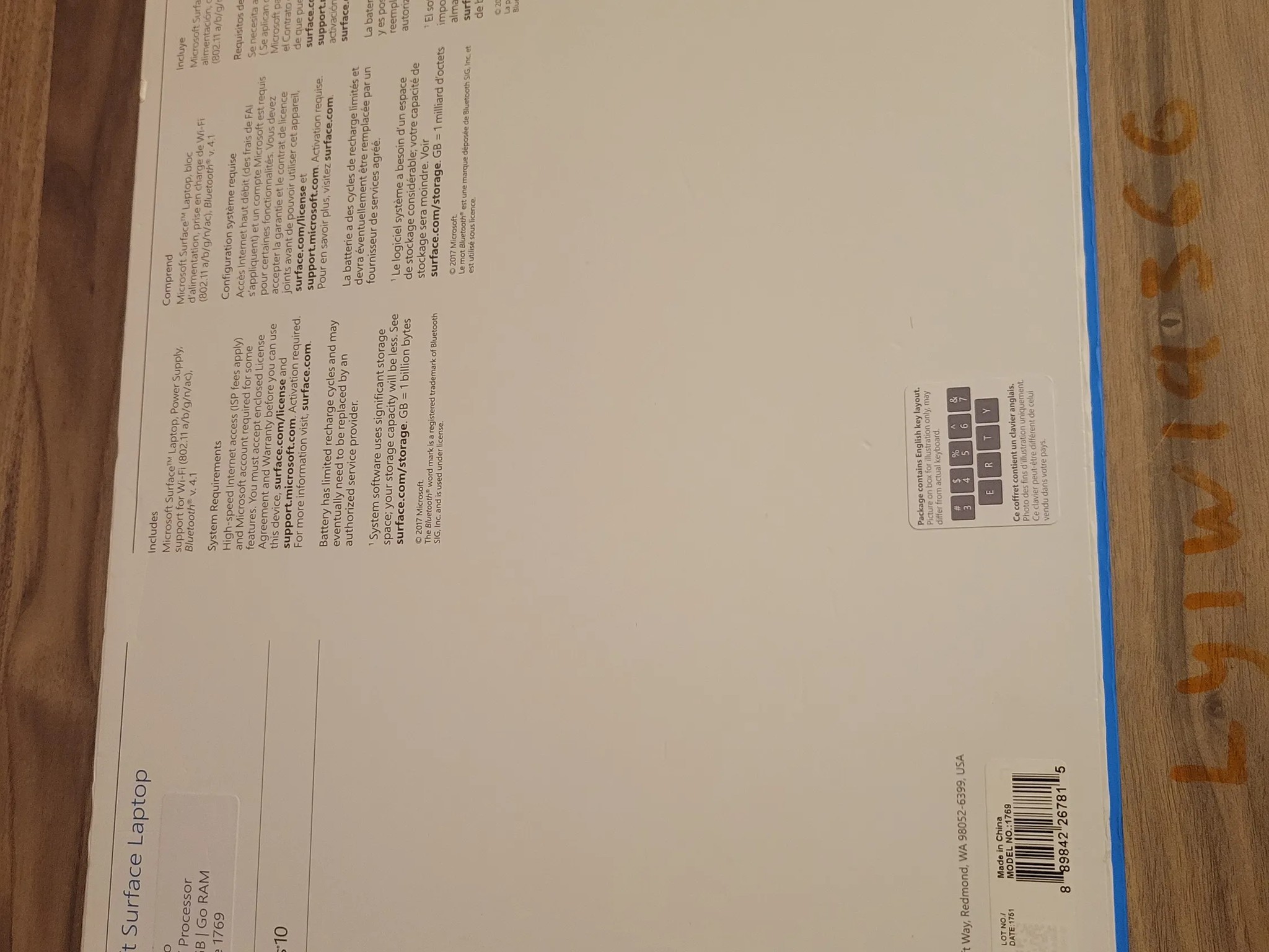 Microsoft Surface Laptop - intel i7 - 256gb - 13.5" touch screen
