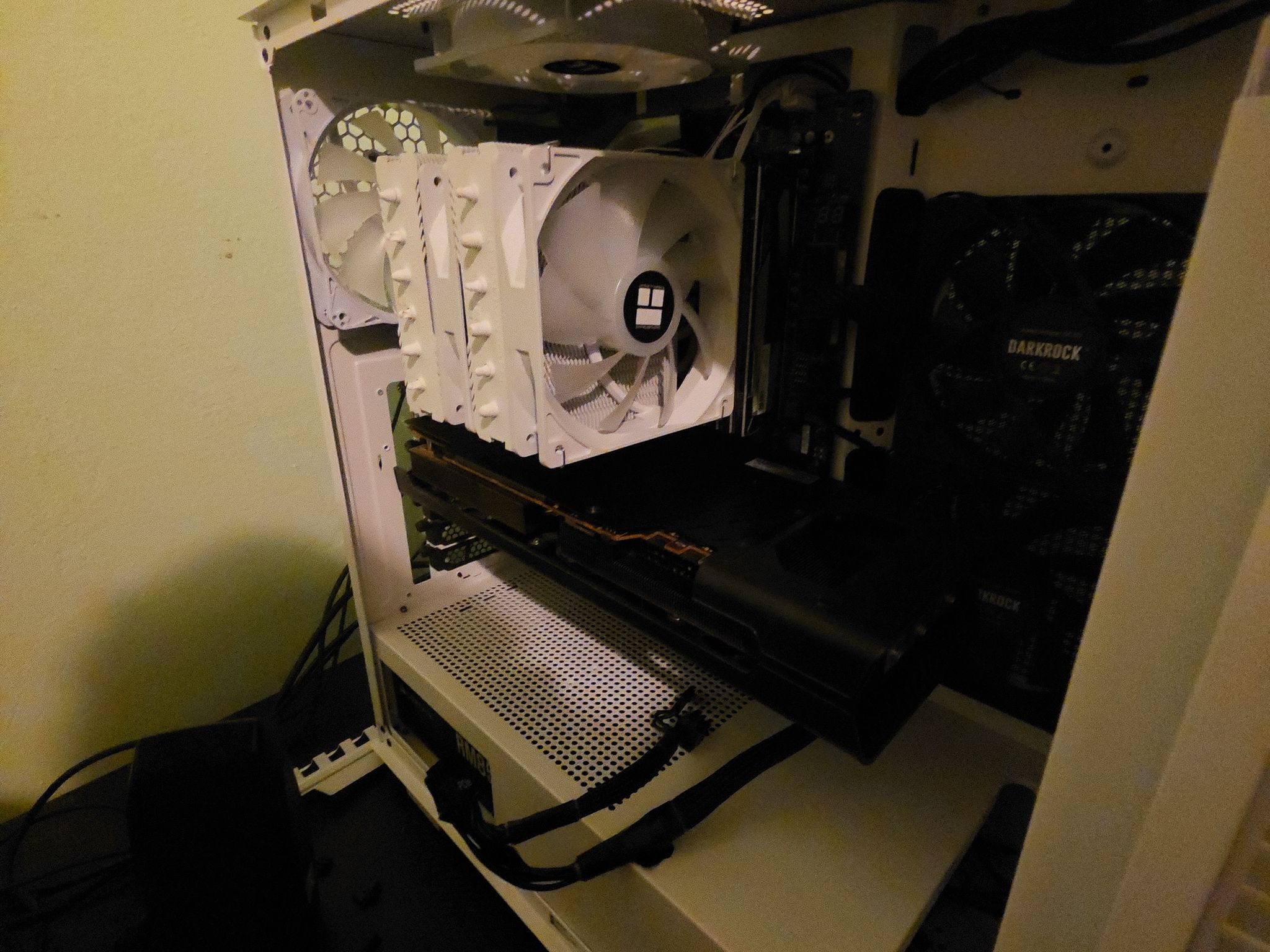 Ryzen 7 5800XT| RX 6800| 32GB DDR4 Gaming Pc