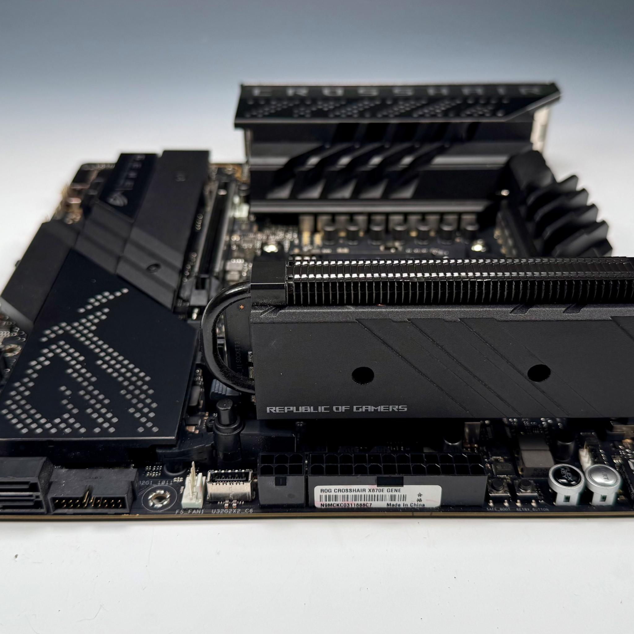 Asus ROG CROSSHAIR X670E GENE AM5 motherboard