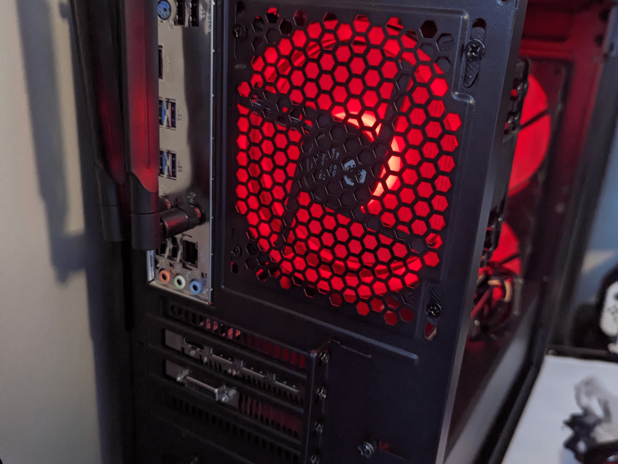 Mid level gaming PC Ryzen 7 5800X, 16GB DDR4, 1TB SSD, RX 580 8GB
