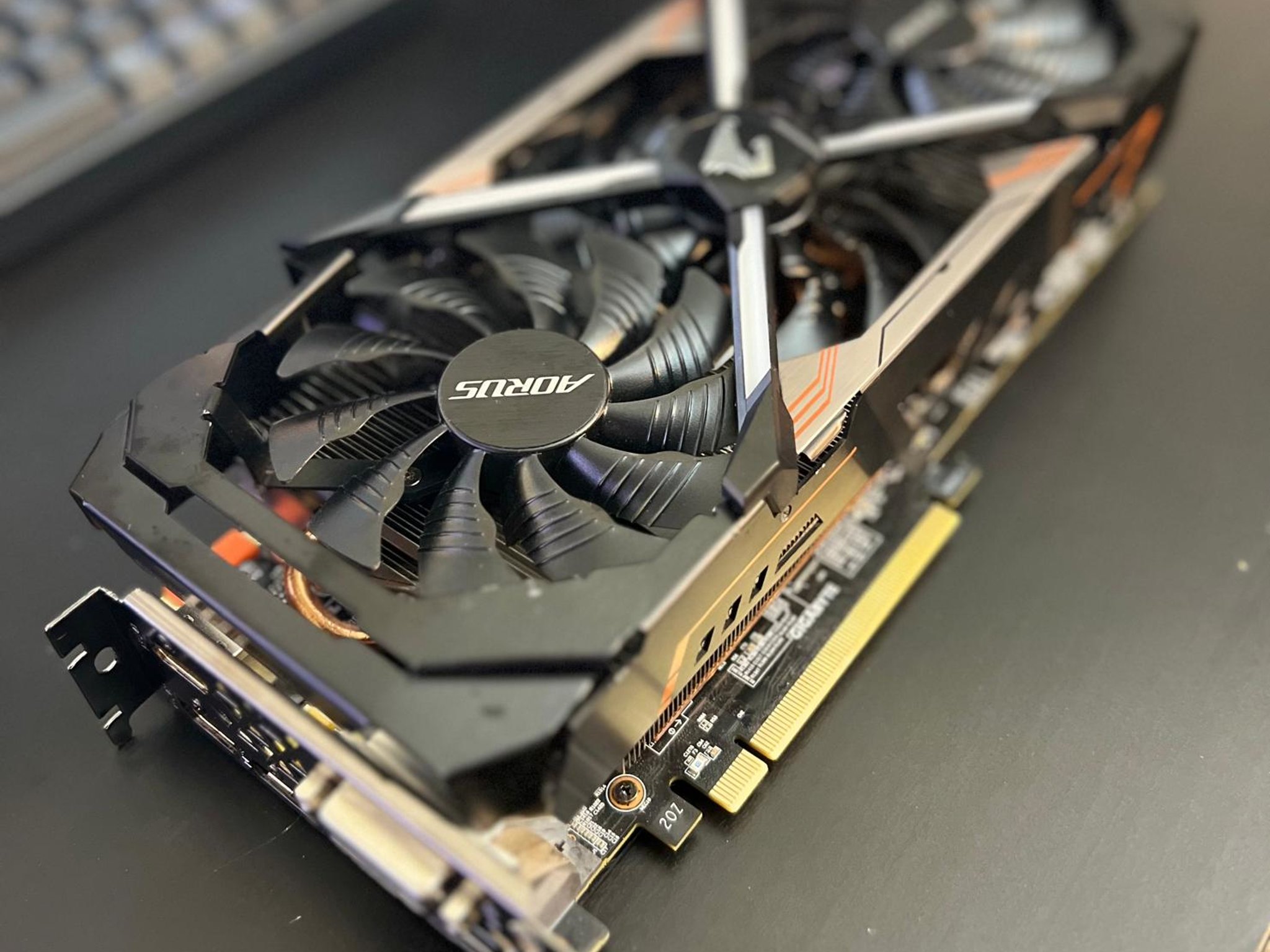 AORUS GeForce® GTX 1080 Ti  11GB Xtreme Edition (GV-N108TAORUS-11GD)