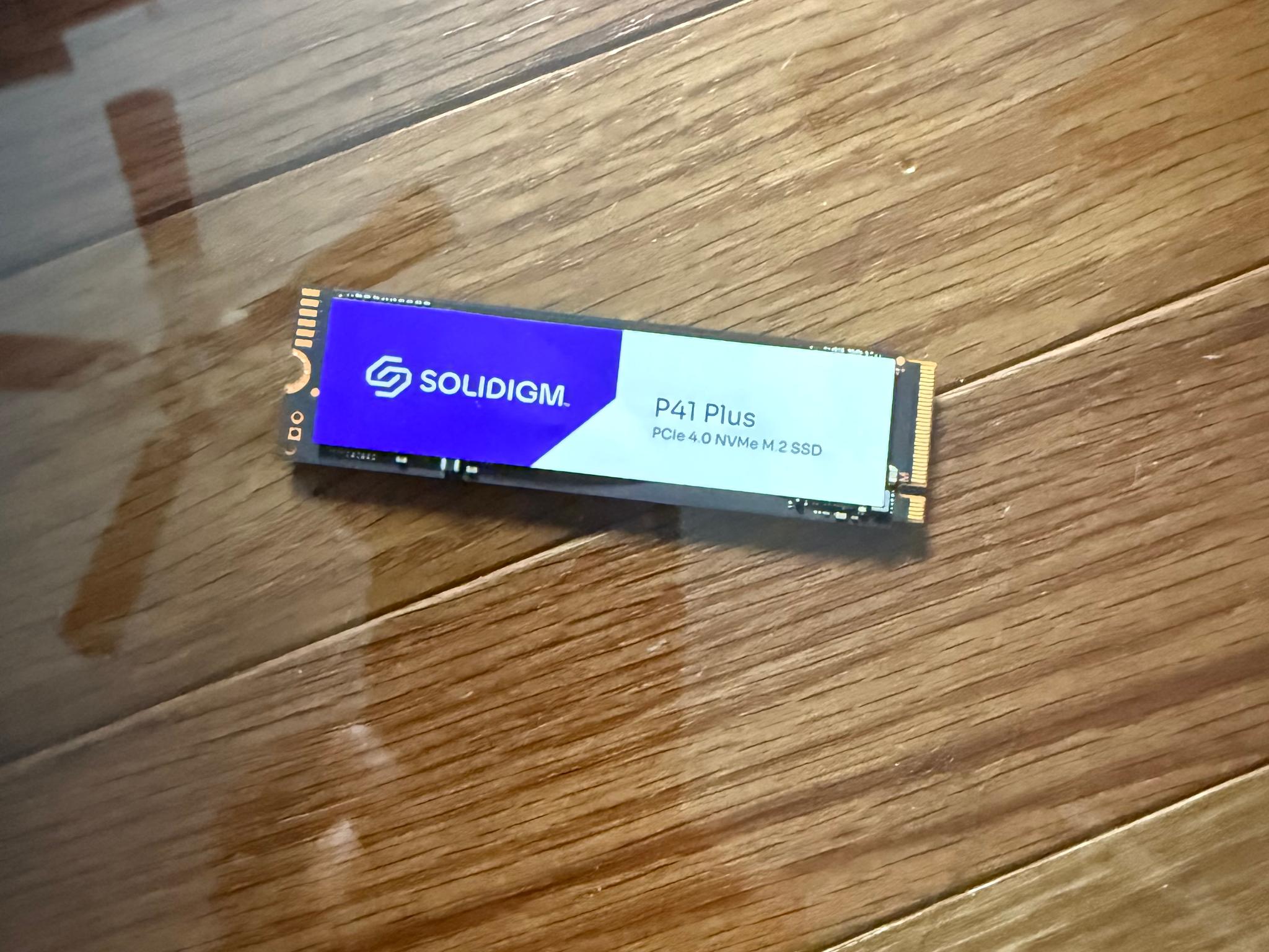 SOLIDIGM P41PLUS 1TB NVMe M.2 2280 SSD