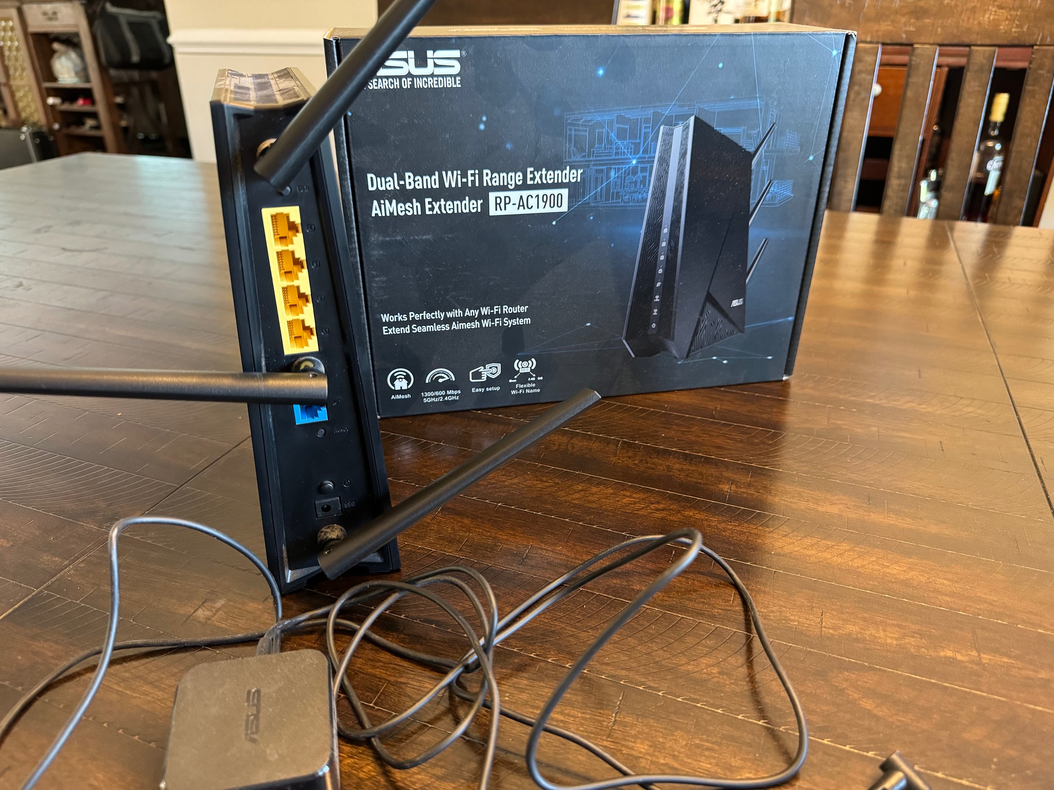 RP-AC1900 Dual Band Wi-Fi Range Extender (AiMesh Extender)