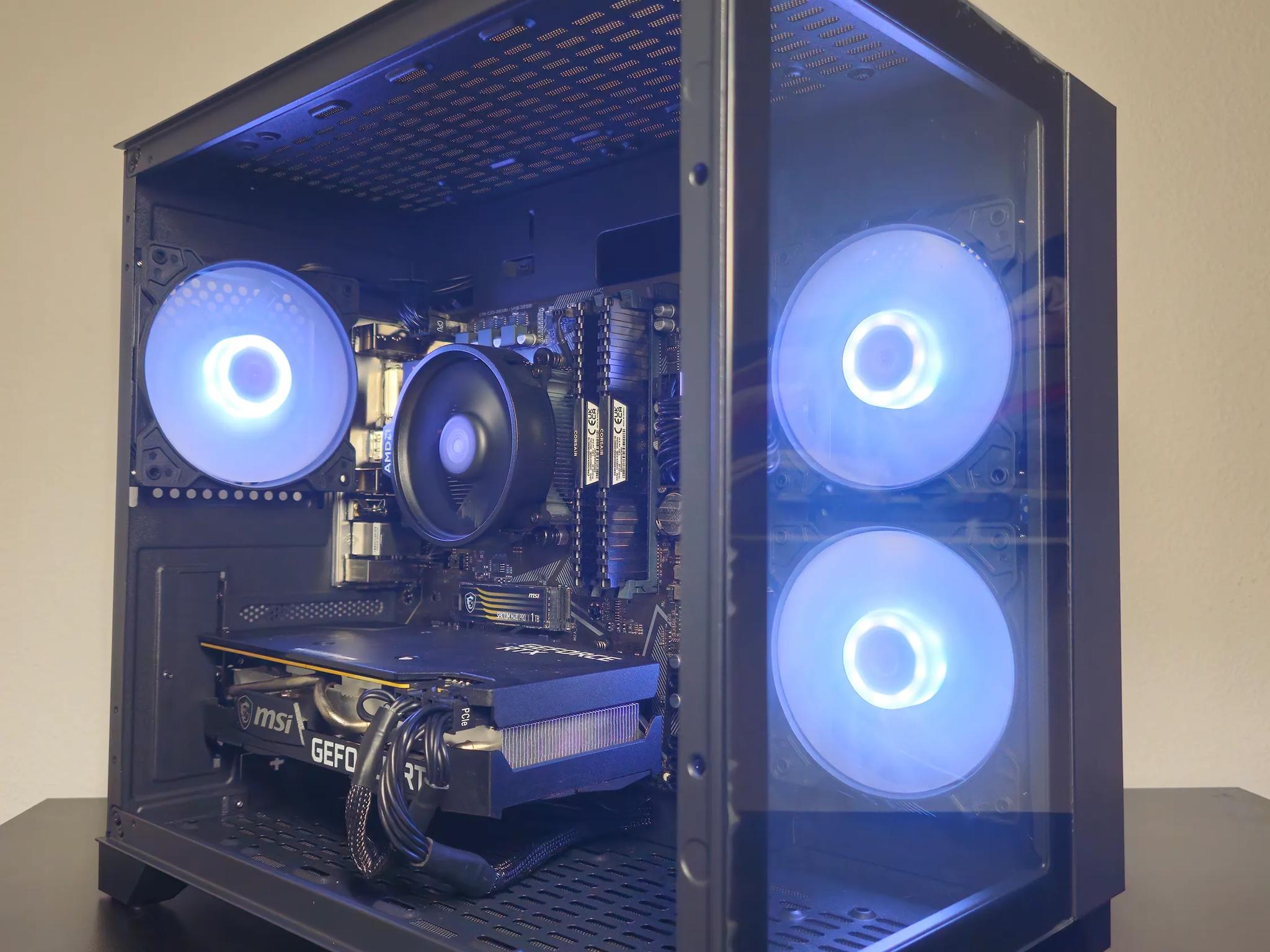 Nebula // RTX 3070 // Ryzen 5 5600x // 32GB DDR4 // 1TB GEN 4 NVME // WIFI + BT