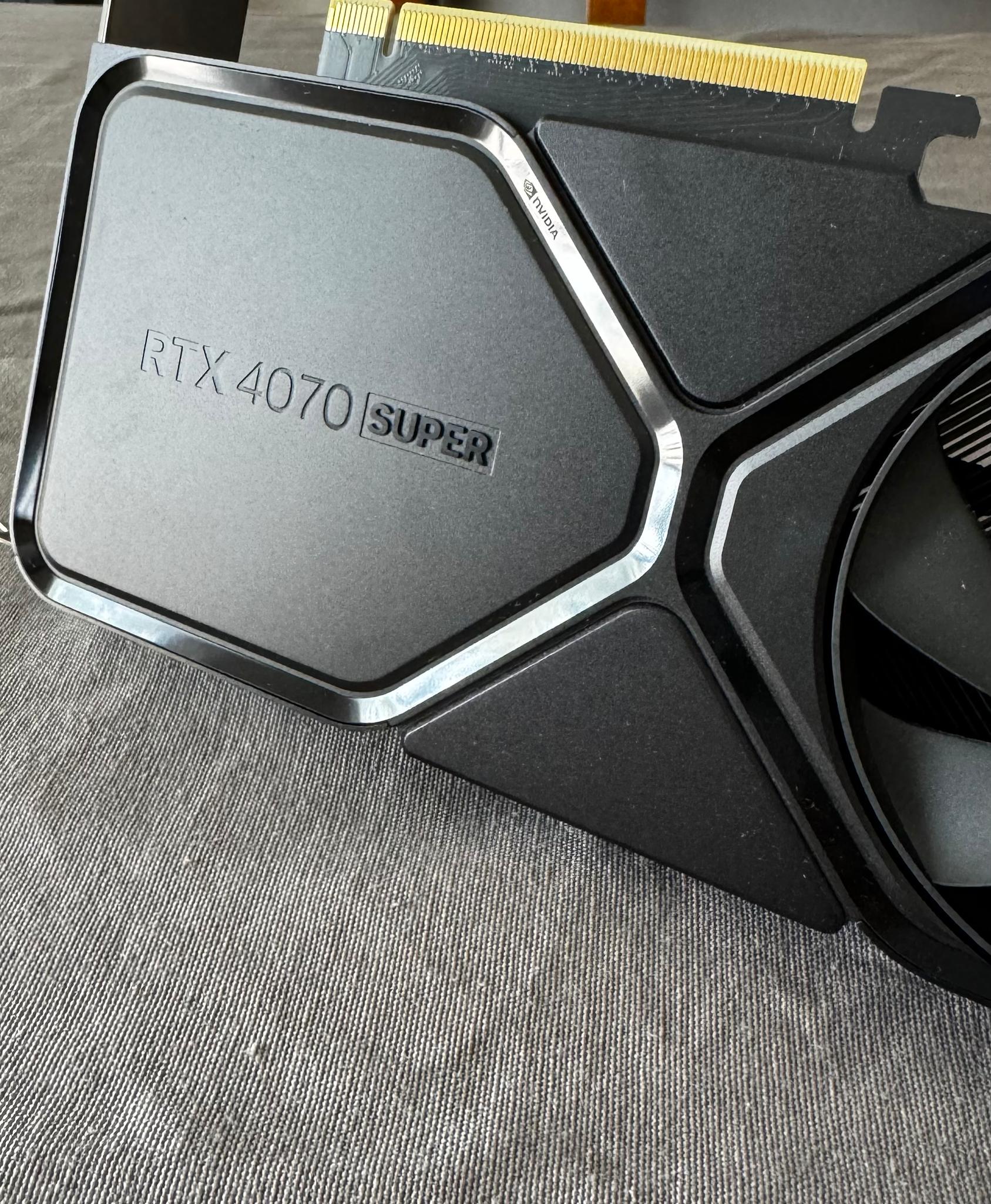 RTX 4070 SUPER FE!