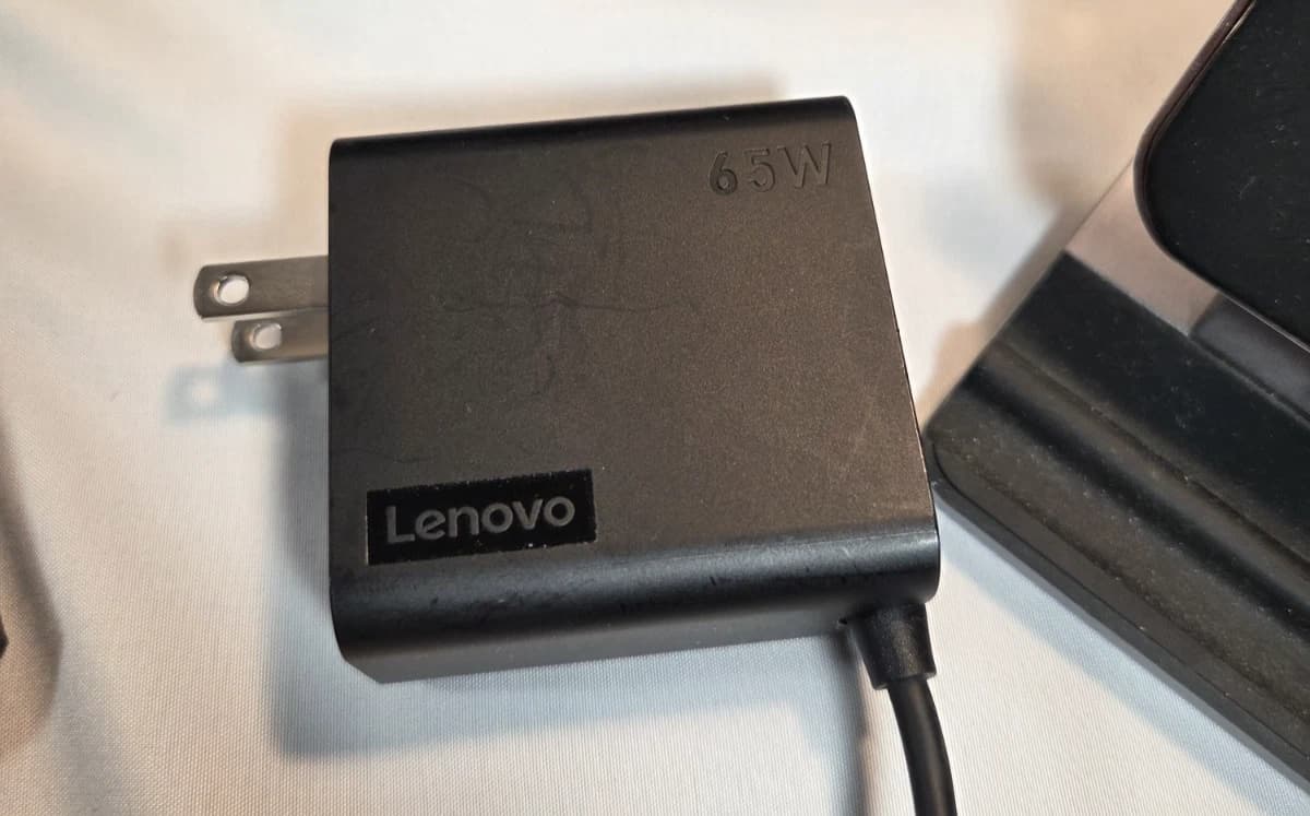 Lenovo Legion Go Z1 Extreme , 16GB RAM, 512GB SSD, plus Accessories