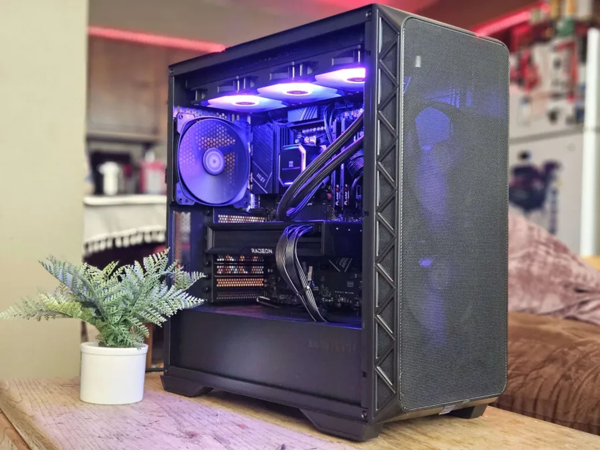 Ryzen 7 7700X RX 6950XT Gaming and Streaming PC