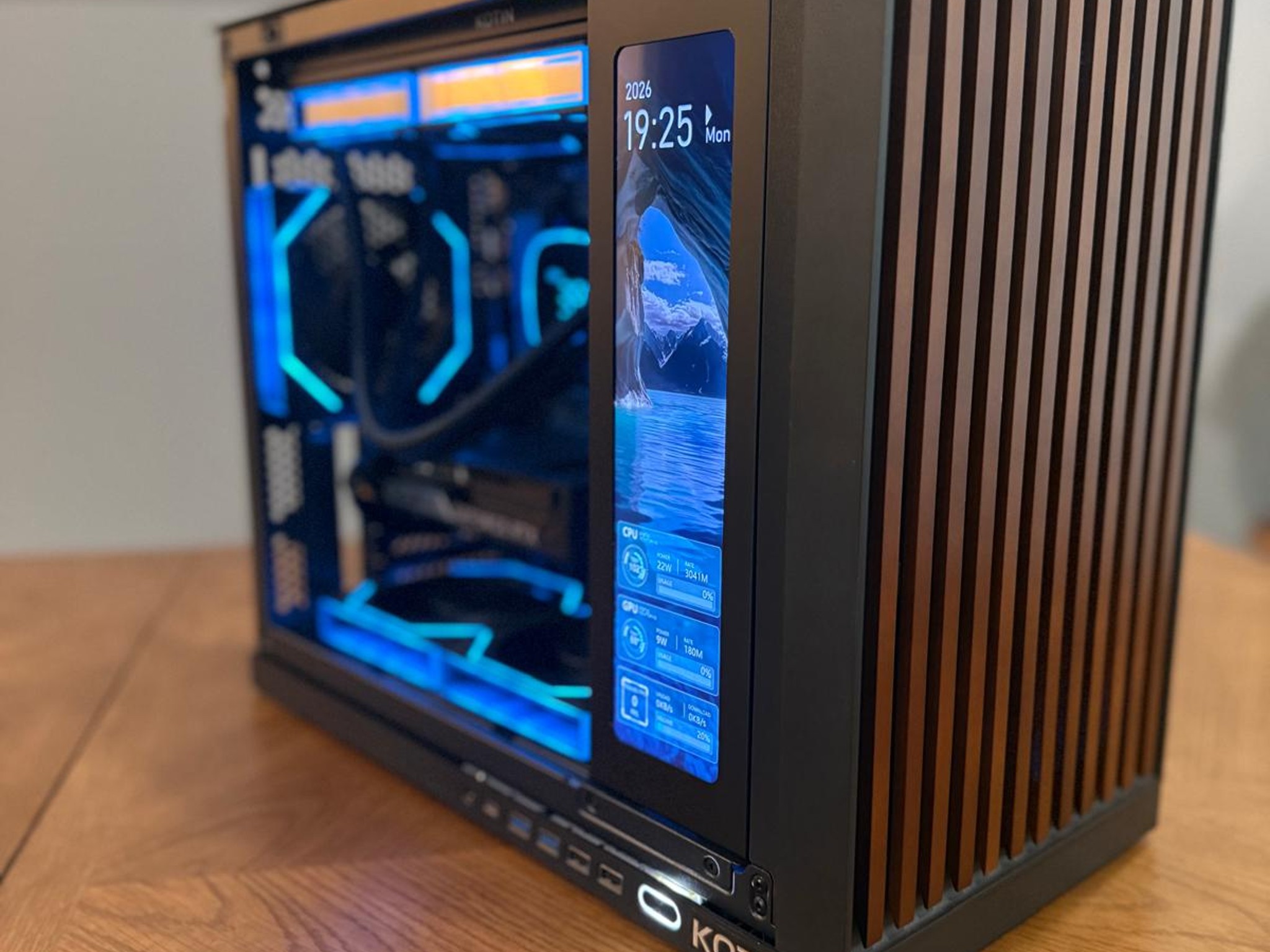 KOTIN Gaming Pc - RTX 5060 8GB - Ryzen 7 9700X - 32DDR5 - 1TB SD - Built-in Display