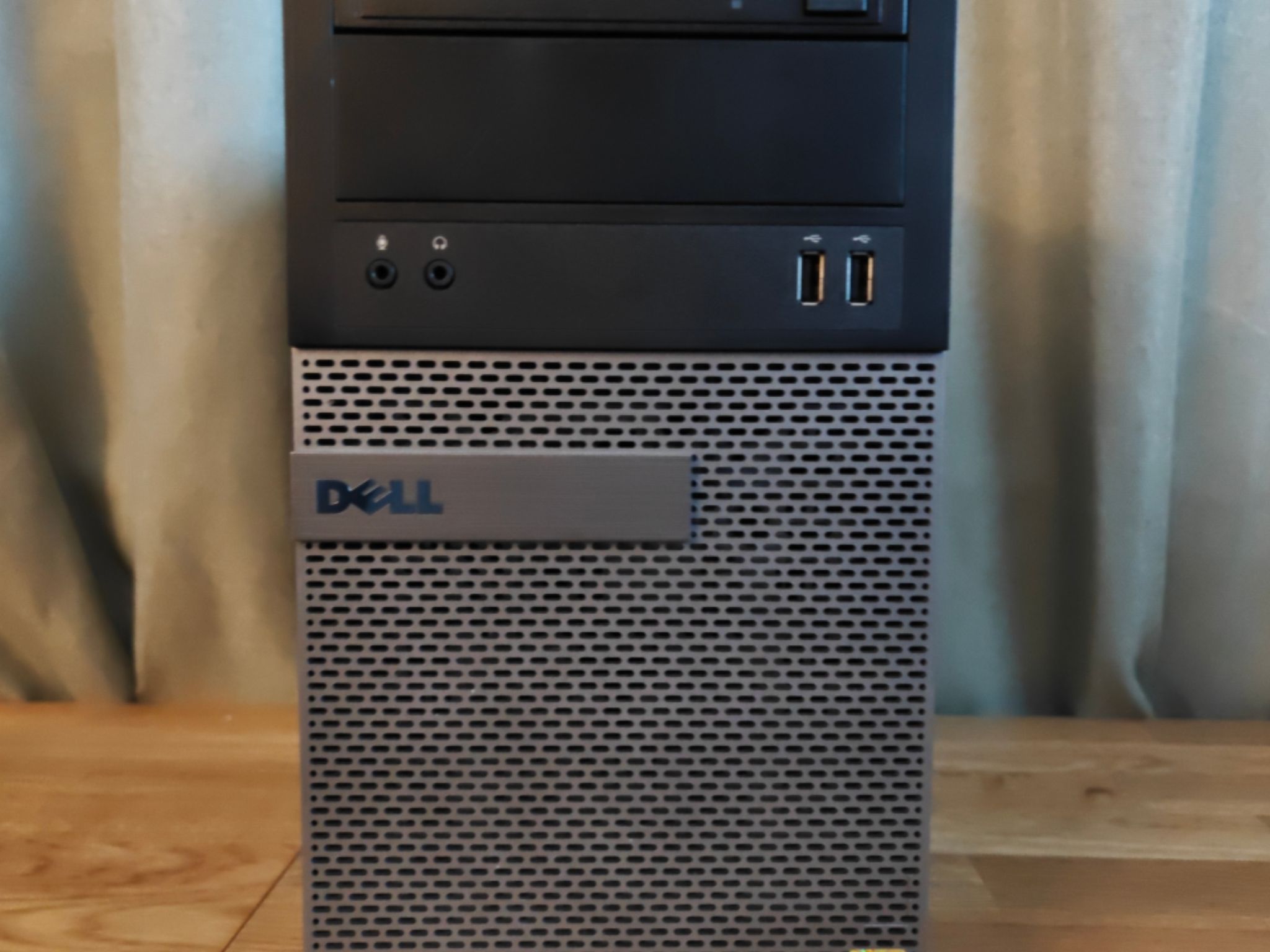Entry Level Gaming PC - Intel i5-4590, AsRock RX 560 4GB, 1TB HDD & 128GB SSD, 8GB DDR3 RAM