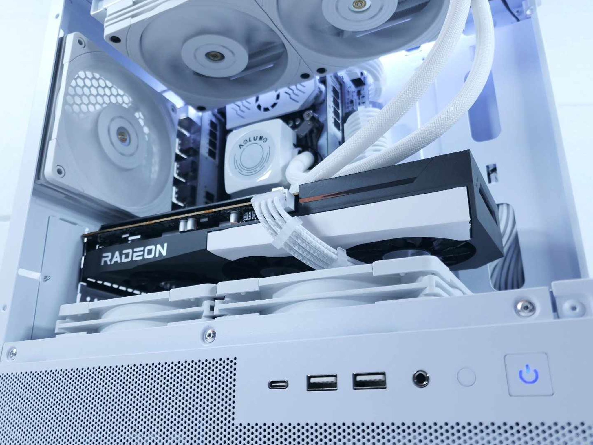 🤍🤍1080p Gaming | RX 6600 | Core i7 5820K | 16GB 3000MHz* | 512GB M.2 SSD