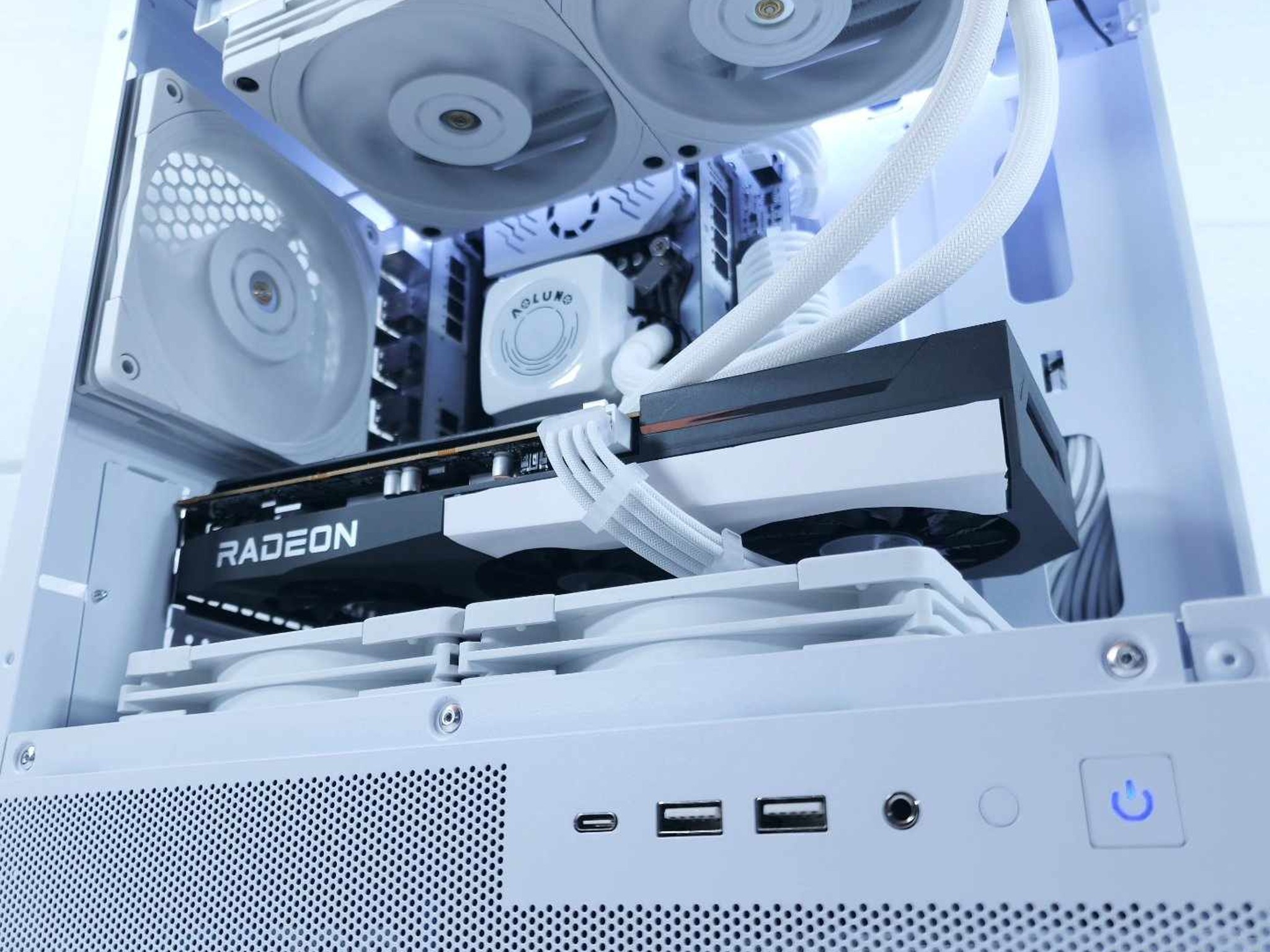 🤍🤍1080p Gaming | RX 6600 | Core i7 5820K | 16GB 3000MHz* | 512GB M.2 SSD