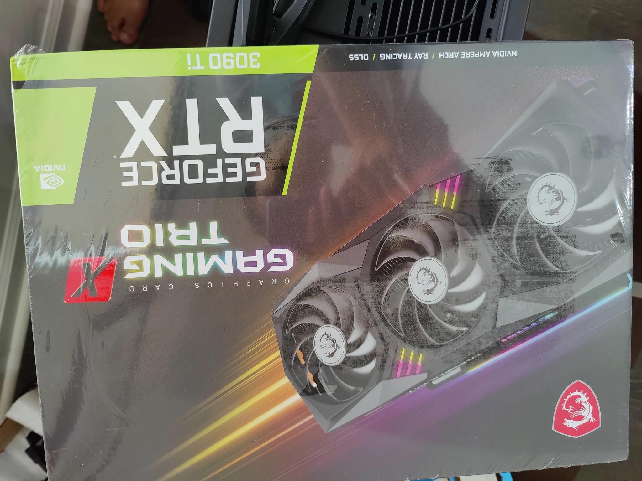 MSI Gaming Trio RTX 3090 ti -BNIB
