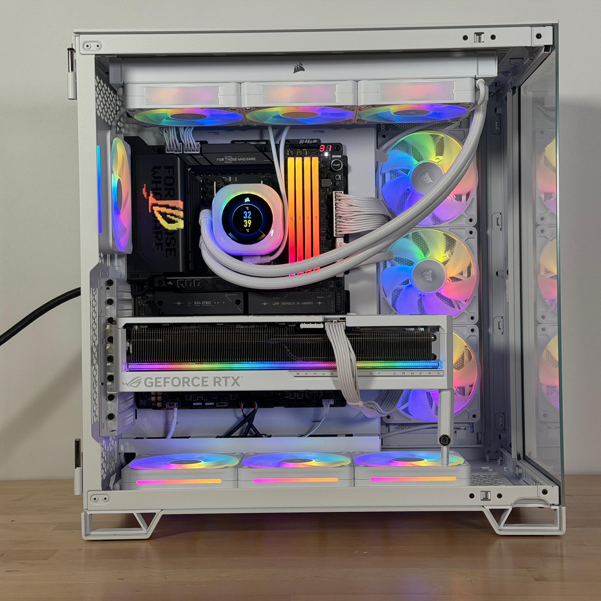 RTX 5090 Ryzen 9 9950x3d 64gb DDR5 4tb NVME Gaming PC
