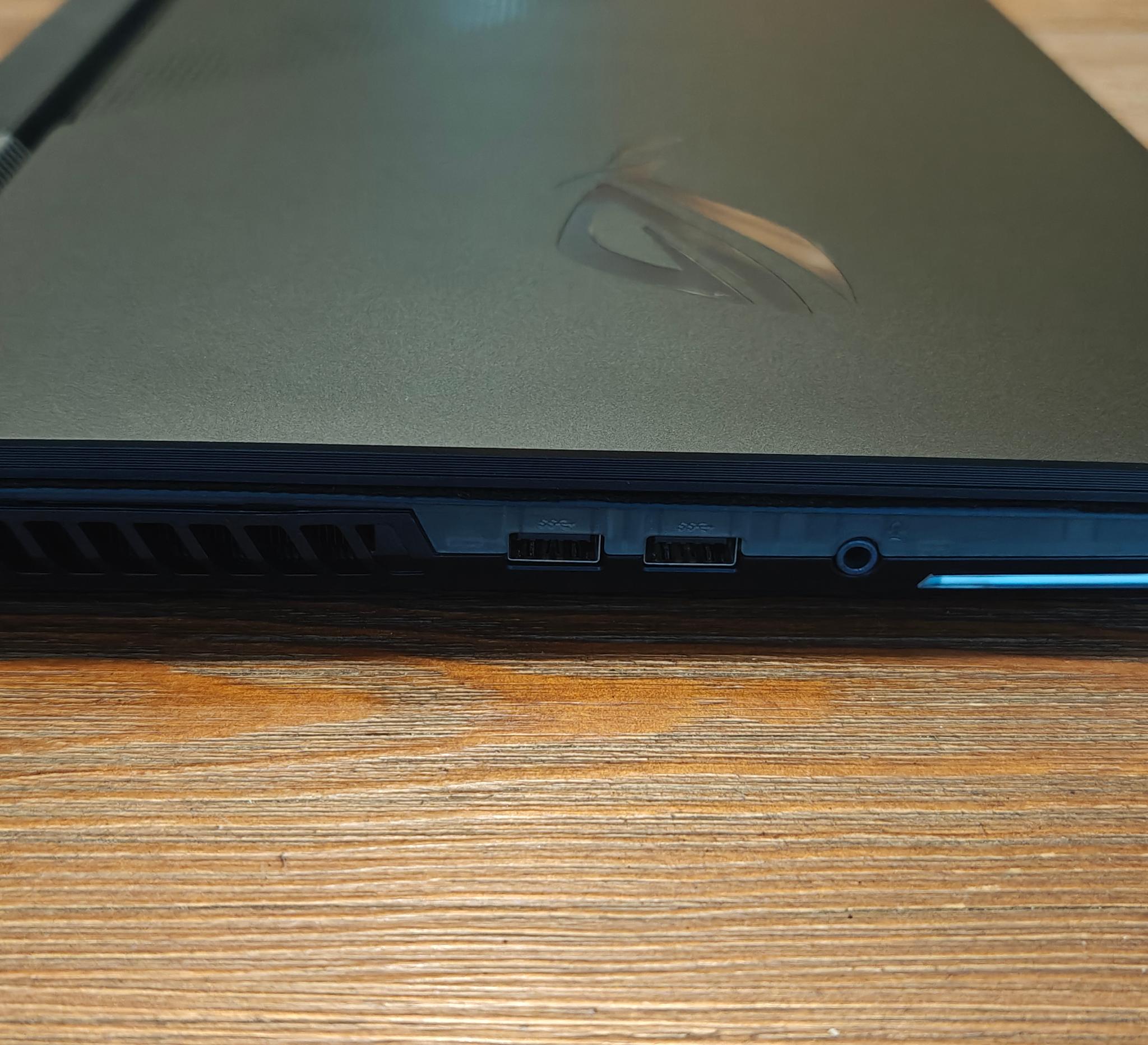 ASUS ROG STRIX Gaming Laptop 3080 2tb SSD 64gb Mem
