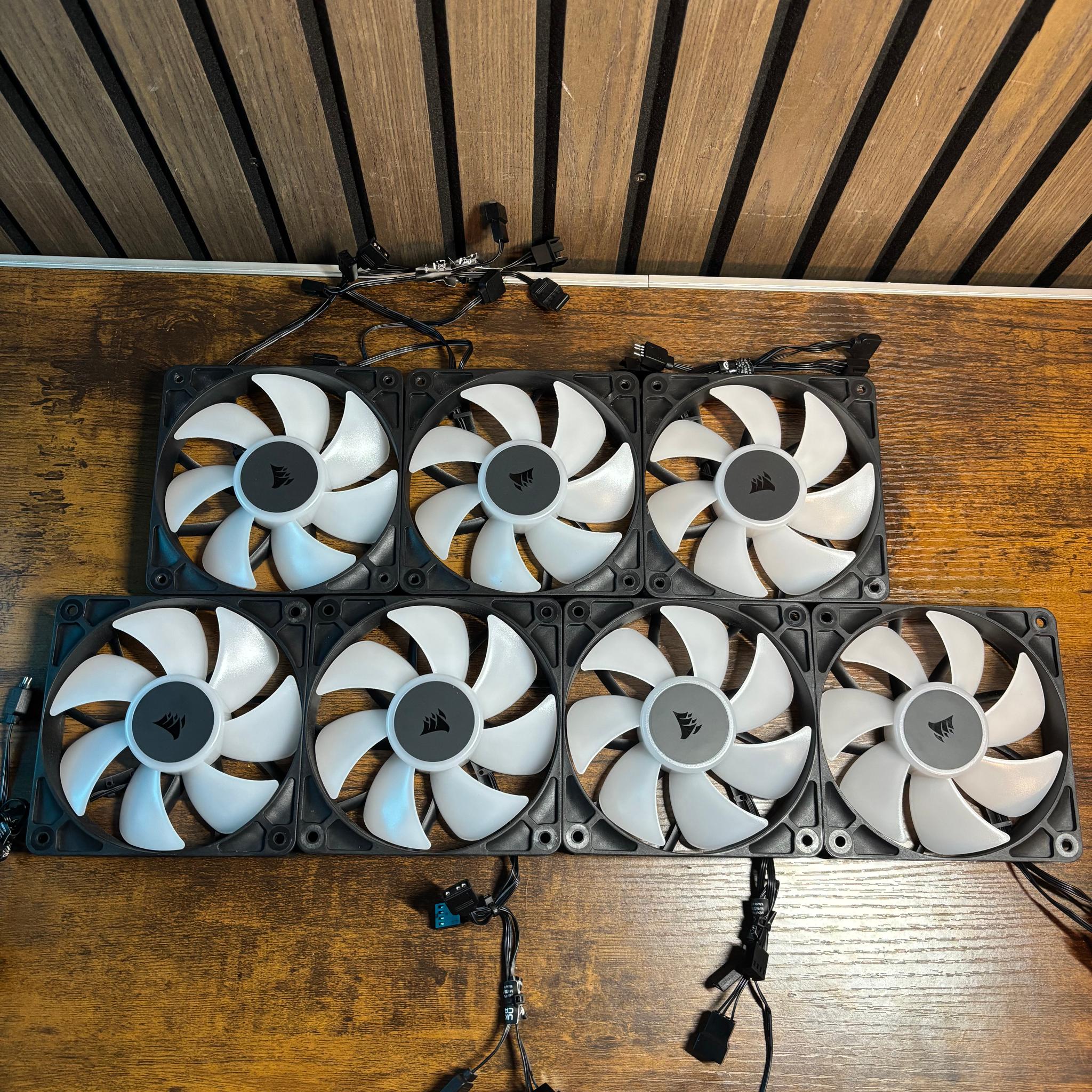 CORSAIR ARGB PC FANS X7