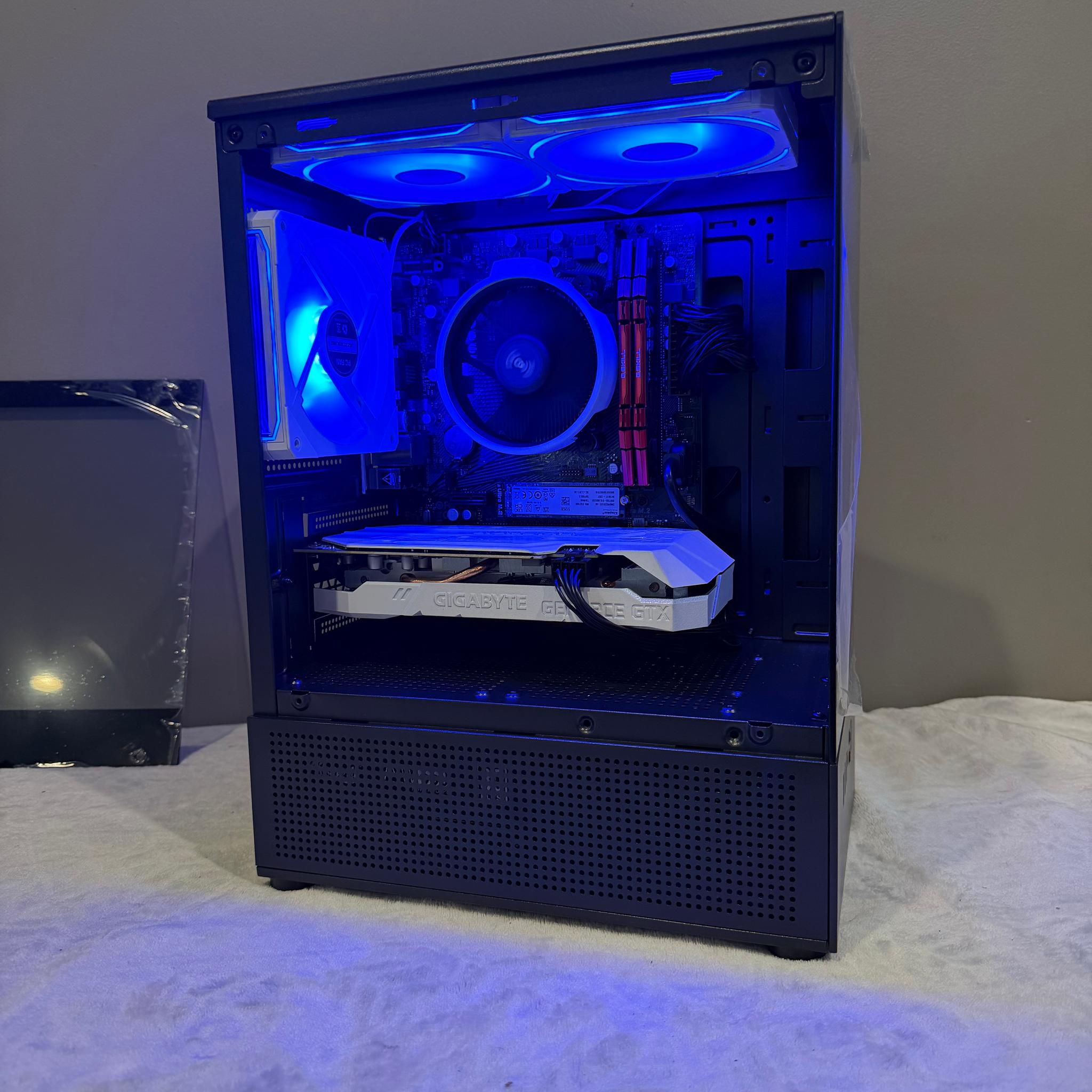 GeForce GTX 1660 Custom Gaming PC - Ryzen 5 3600