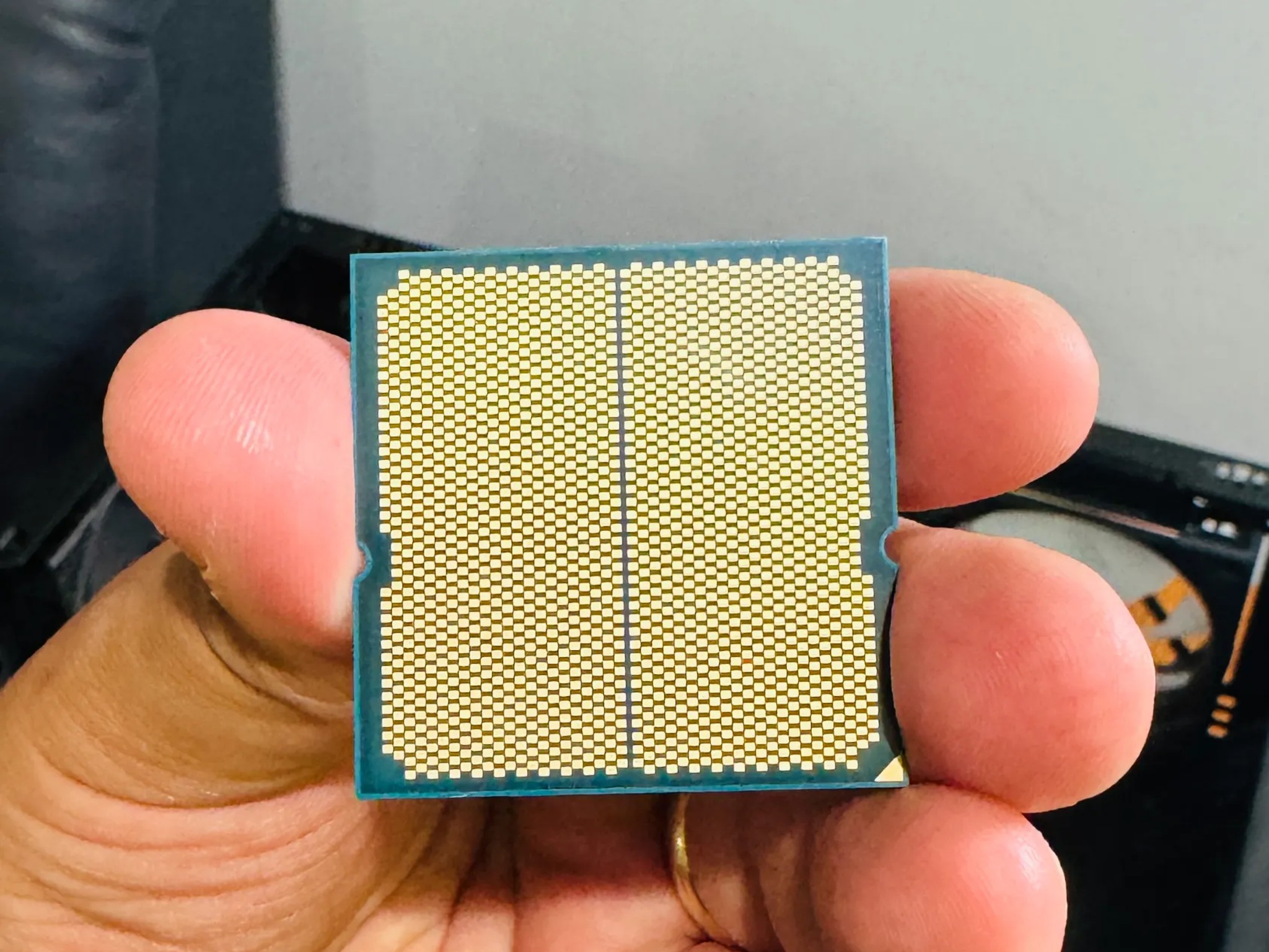 Ryzen 5 9600X AM5 CPU-Like New/Used only for 6 weeks - Includes Box/Orig. Packaging - Ships Fast