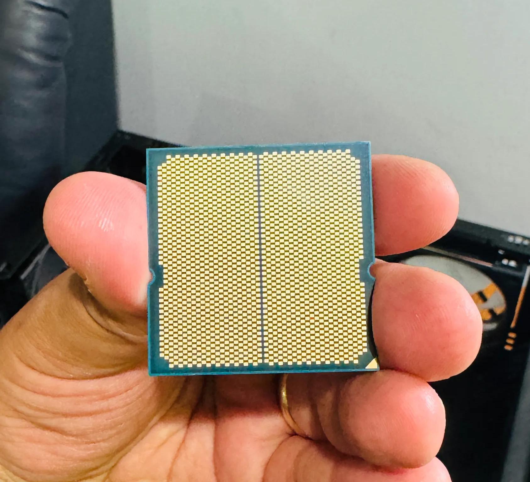 Ryzen 5 9600X AM5 CPU-Like New/Used only for 6 weeks - Includes Box/Orig. Packaging - Ships Fast