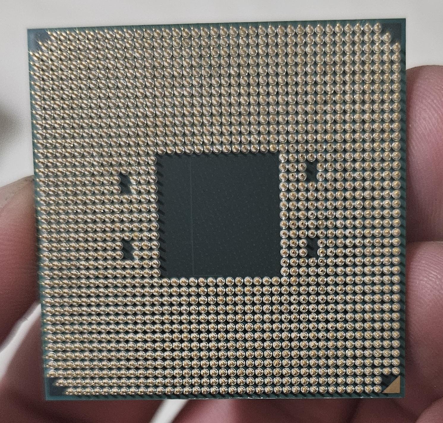 *PERFECT CONDITION* AMD Ryzen 9 5950x