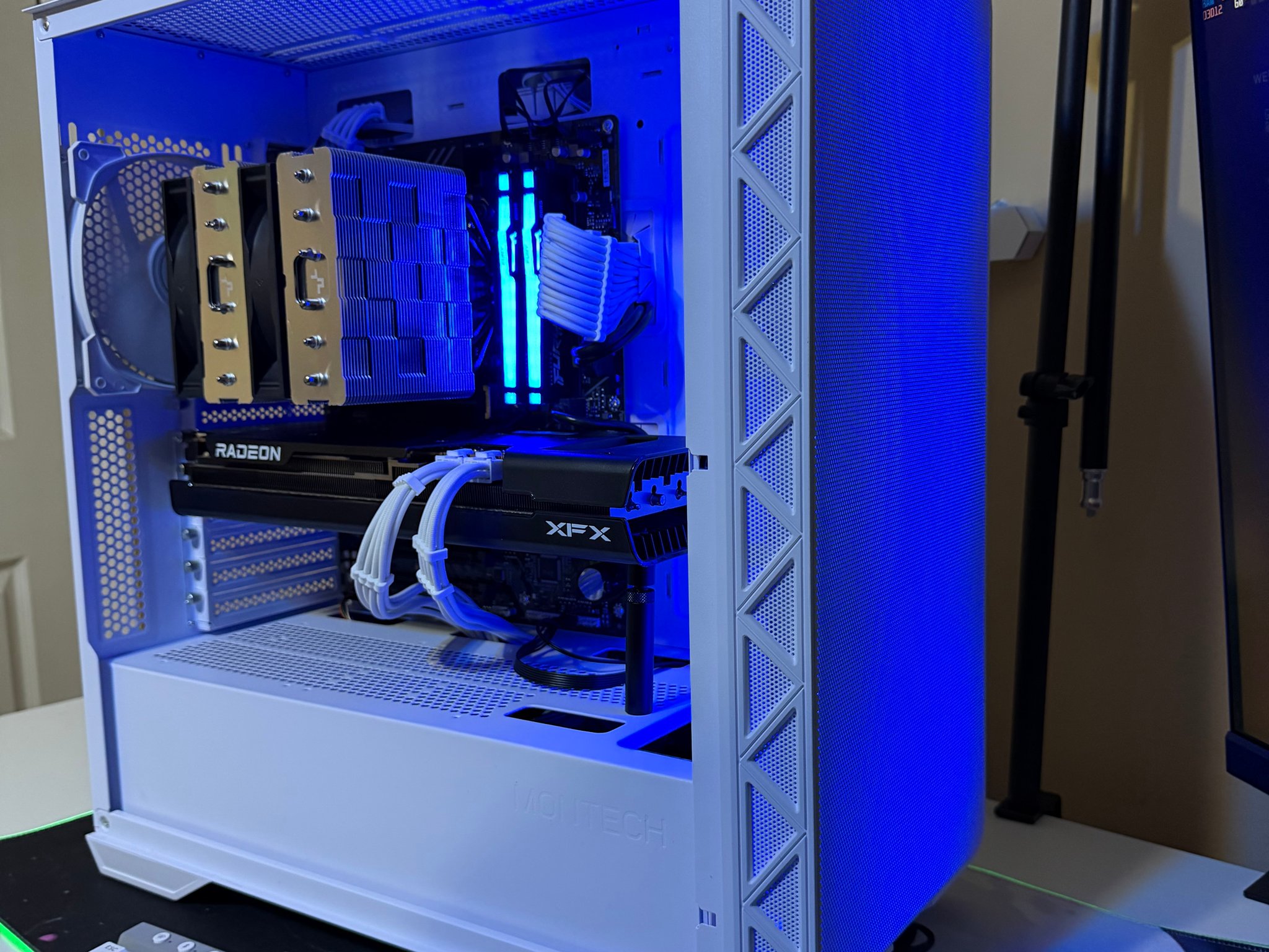 Ryzen 7600x – Rx7700xt – 32gb DDR5 – Custom PC