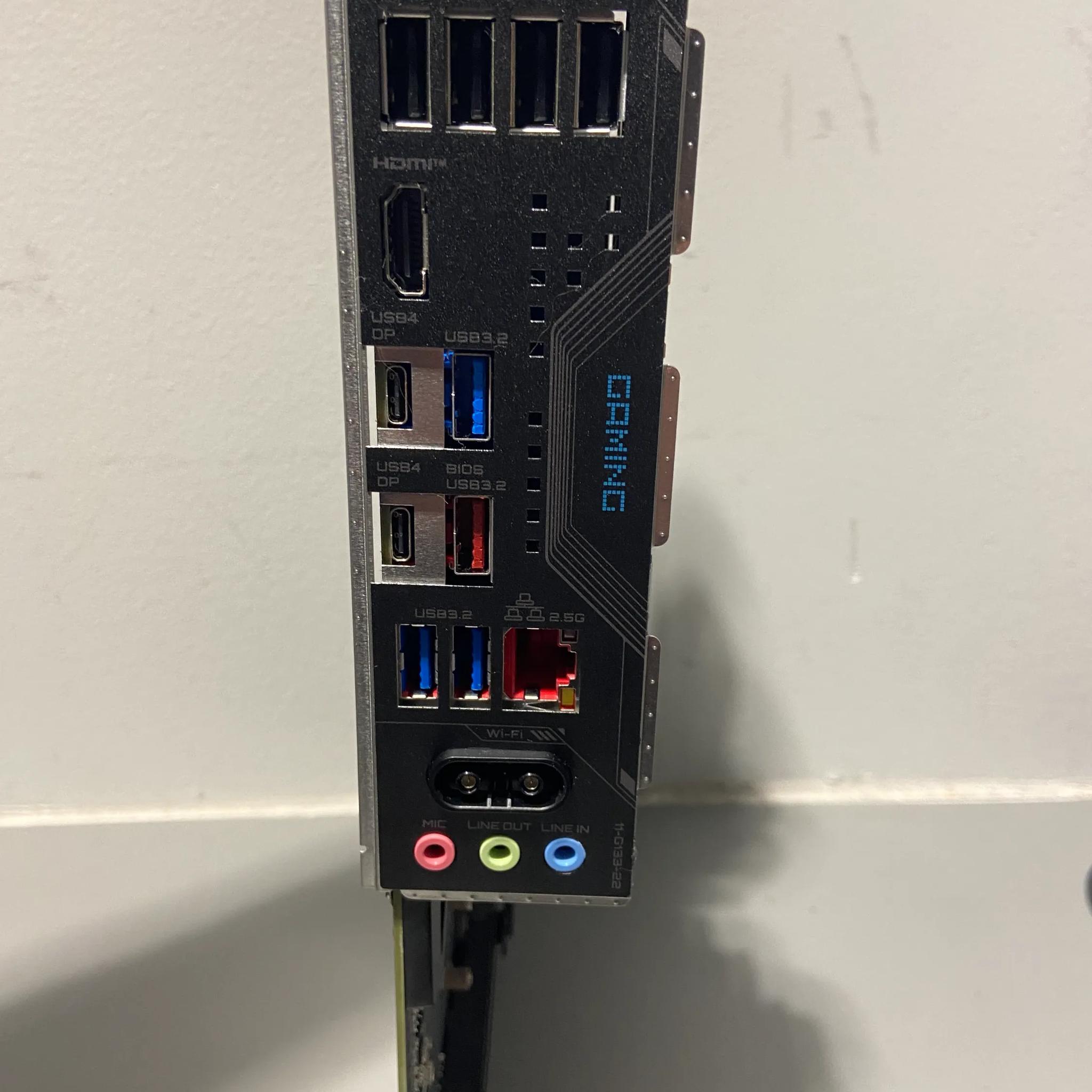 GIGABYTE X870 GAMING WIFI6 AM5