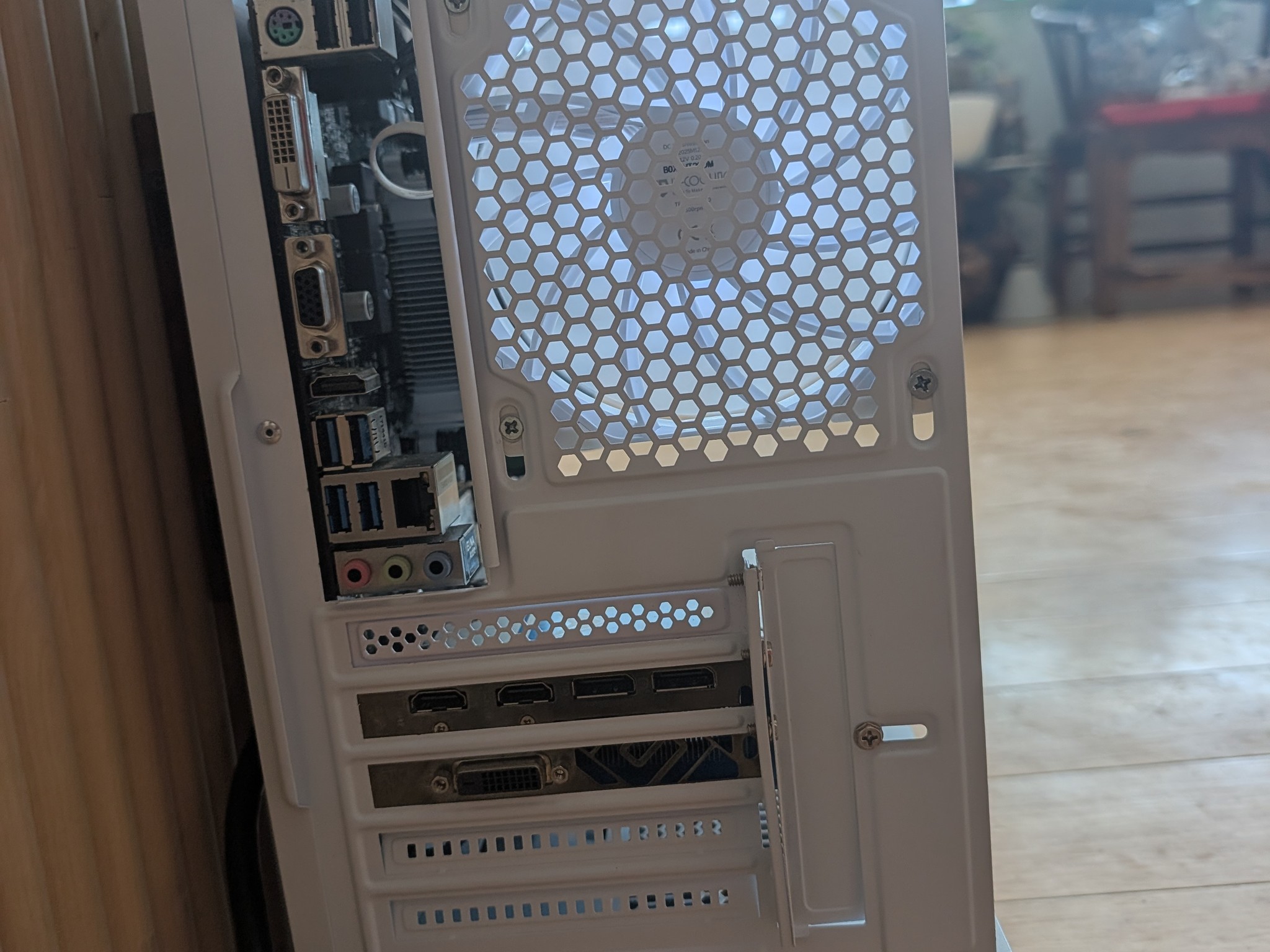 Custom Gaming PC | Ryzen 7 1700X | RX 580 8GB | 16GB | 256GB NVME |