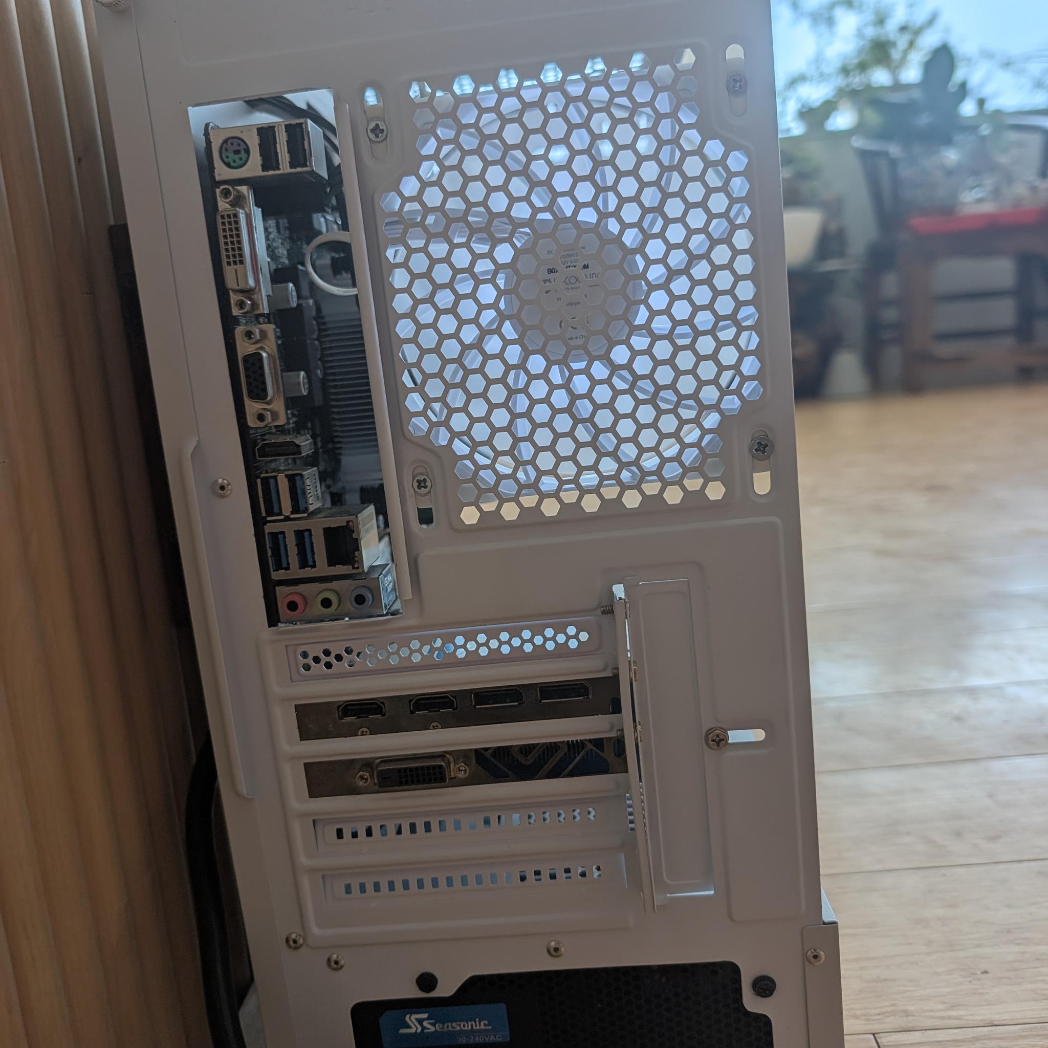 Custom Gaming PC | Ryzen 7 1700X | RX 580 8GB | 16GB | 256GB NVME |