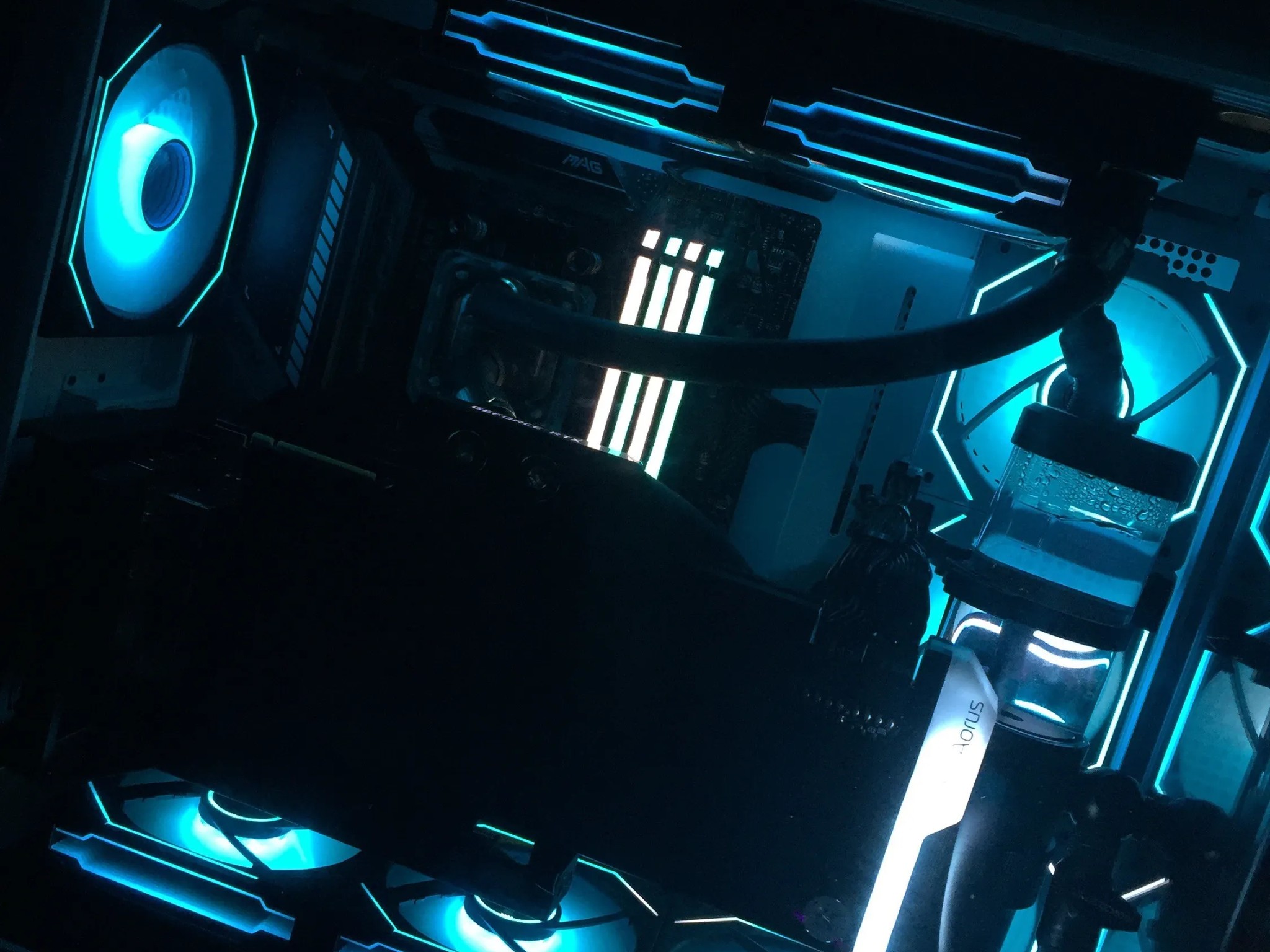 AORUS GeForce RTX 2080 SUPER™ WATERFORCE WB 8G