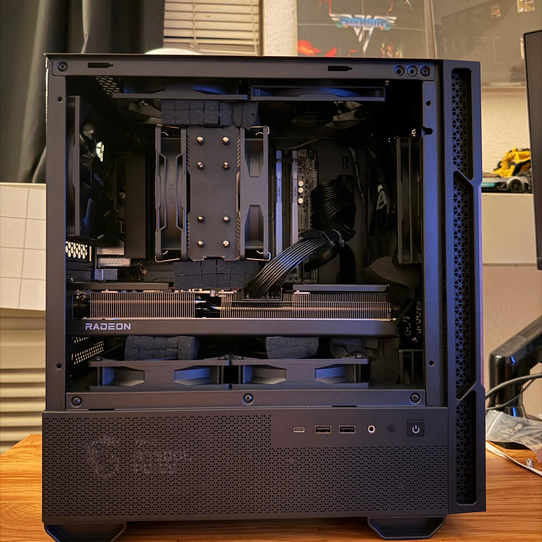 Ultimate AMD PC! 7600X3D + 9070XT 16GB + 2TB SSD + 32GB DDR5! | Free shipping!