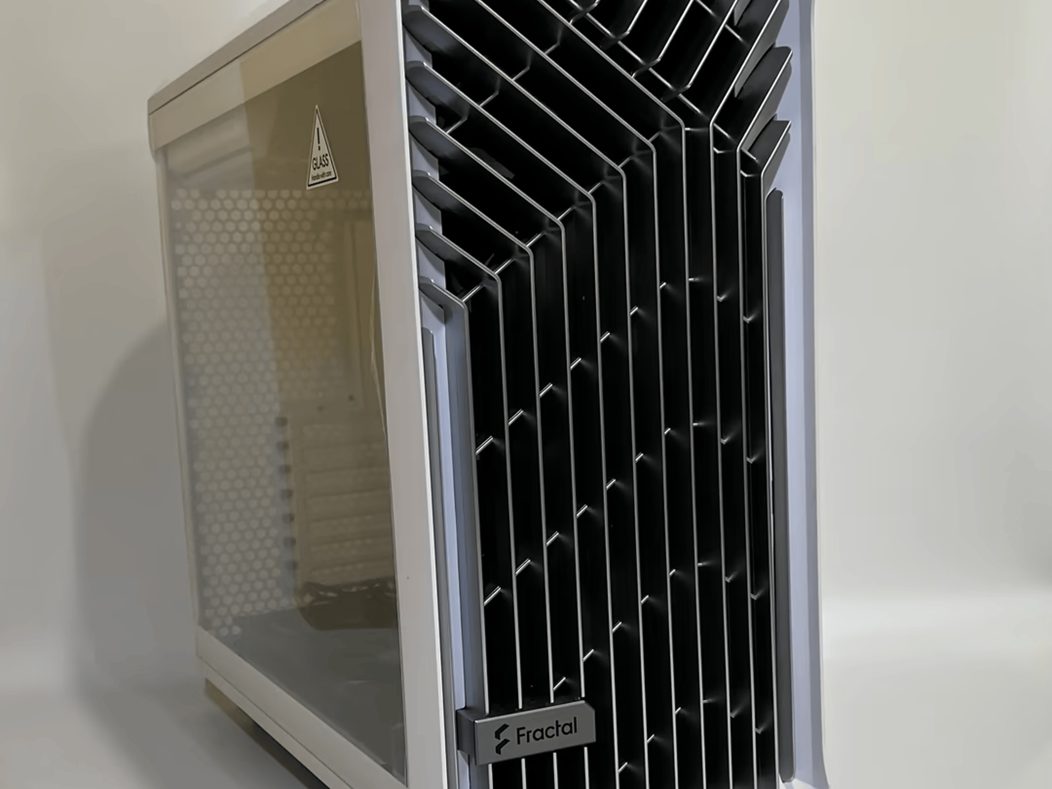 Fractal Design Torrent White E-ATX Tempered Glass Window High-Airflow Mid Tower Computer Case