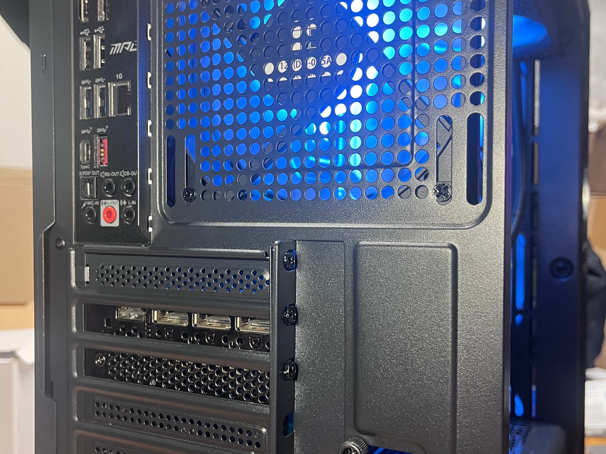 RTX 4060 Ti | Ryzen 7 3800X | 16 GBs RAM | Gaming PC