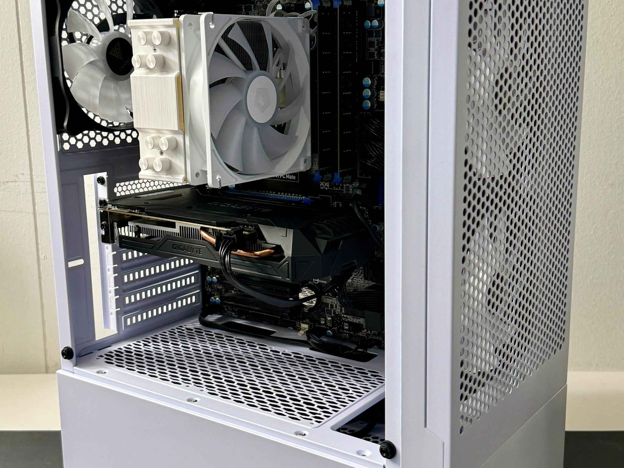 GTX 1060 3GB | INTEL i5 4570 | 16GB DDR3 RAM | 500 GB SSD | White Gaming Computer
