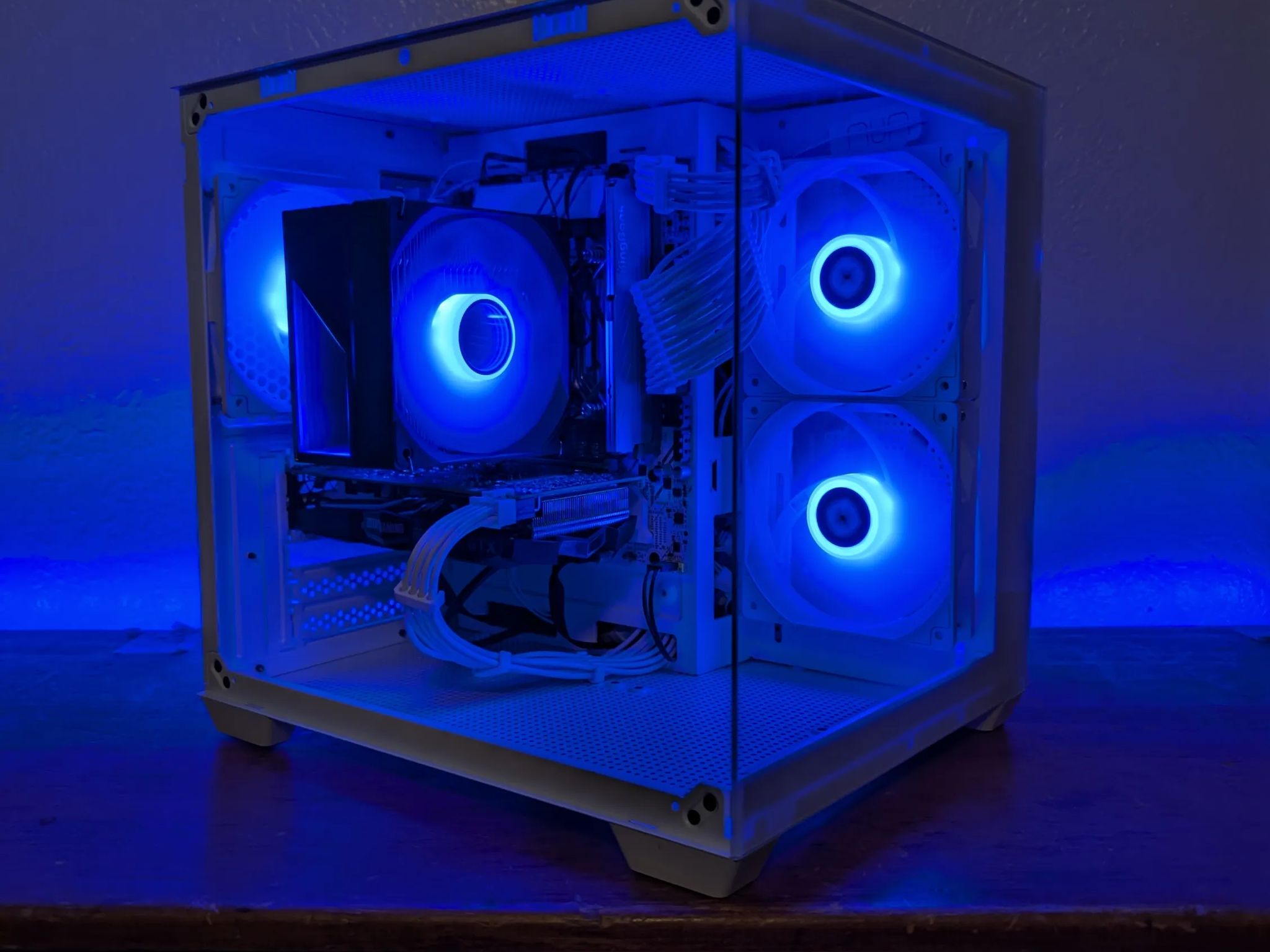 1660 Super, Ryzen 7 1700X Intel Equivalent, 16 GB RAM, 500 GB NVME SSD