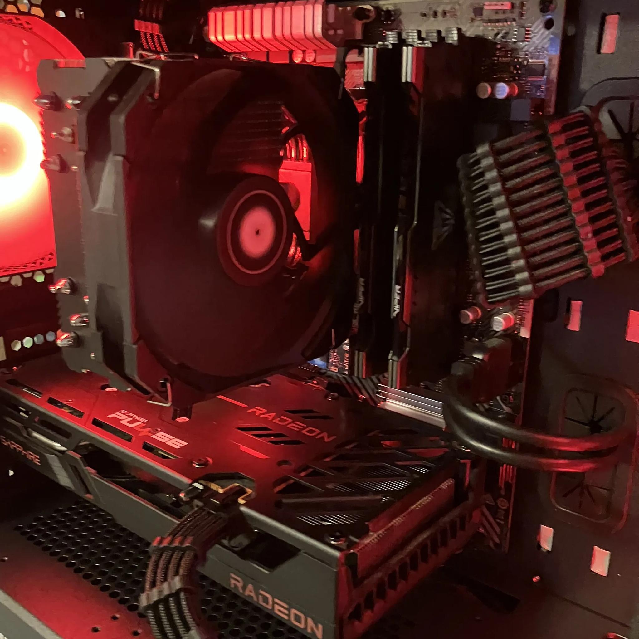 Ryzen 5 5600x and 6600 XT Gaming PC