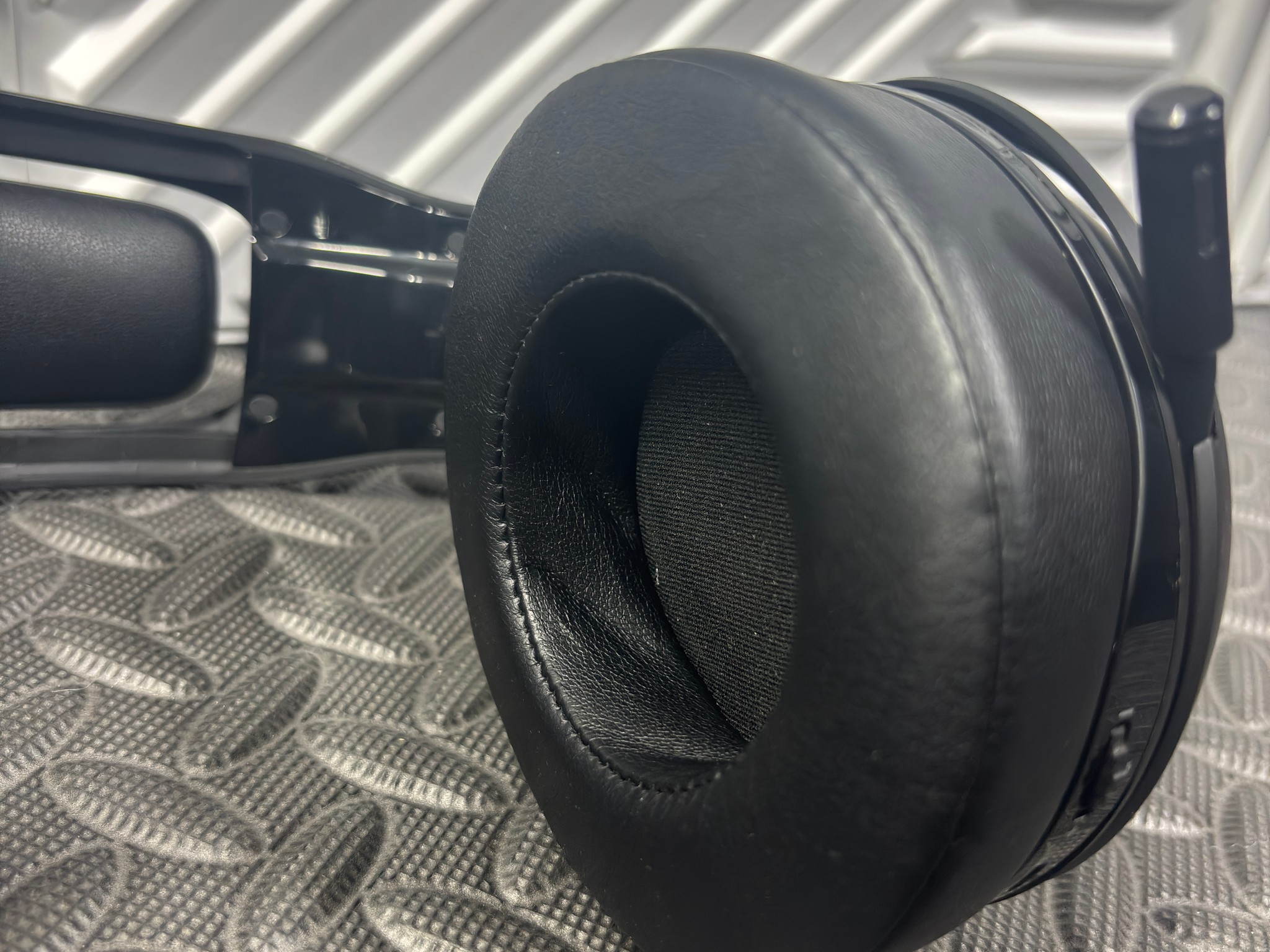 Title: Razer ManO'War 7.1 Wireless Gaming Headset – Tested Working