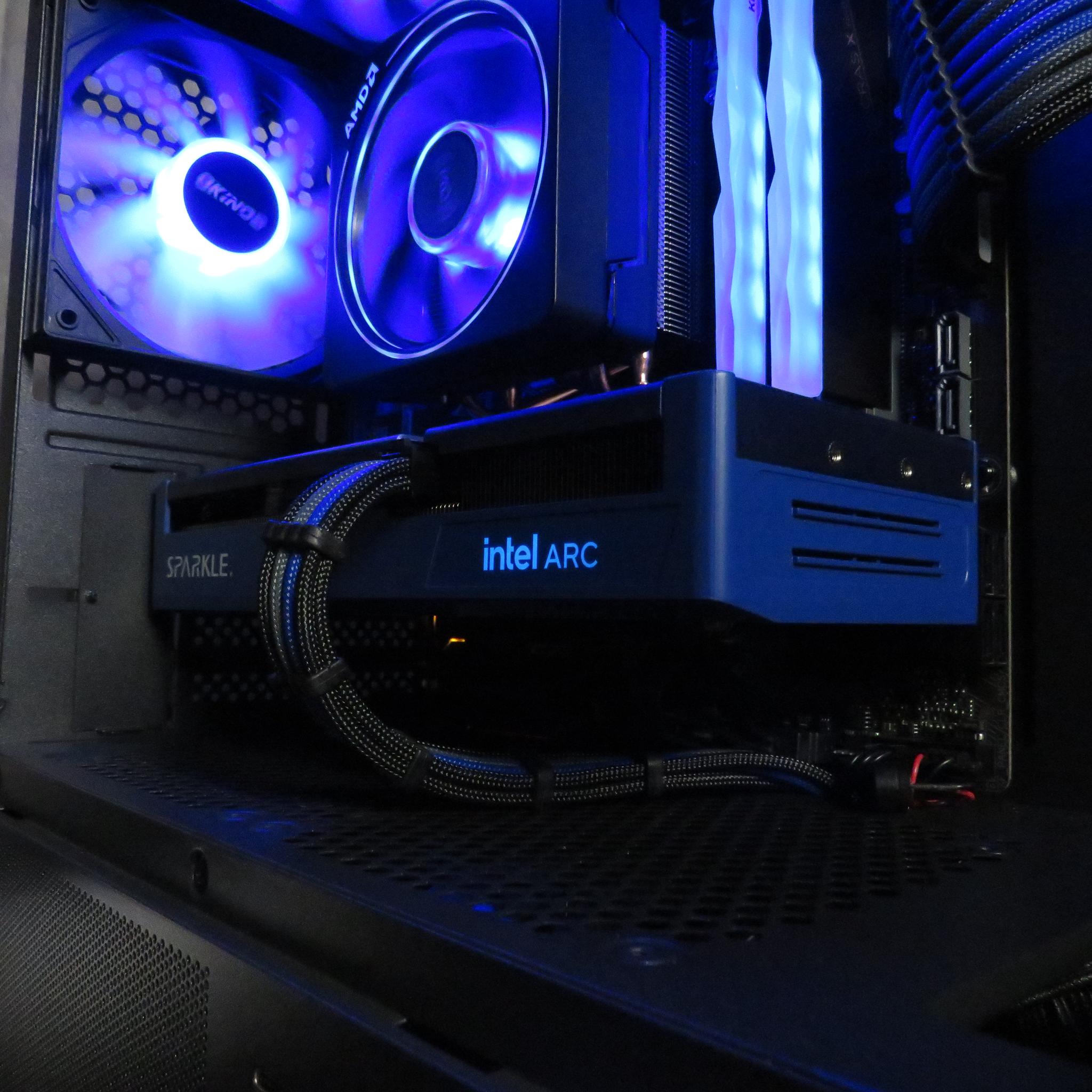 Intel Arc Gaming: Ryzen 5 3600X + Sparkle Arc B570 + 16 GB DDR4 + 1 TB NVME
